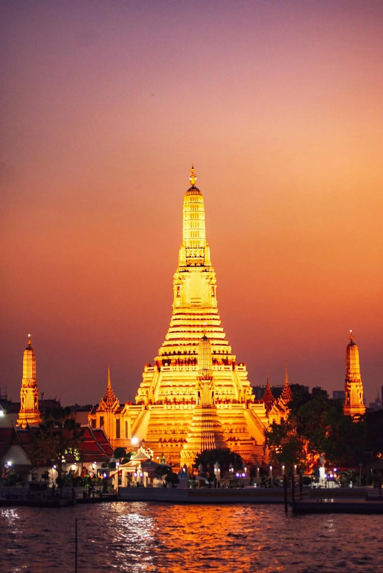 Nearby landmark in SSIP Boutique Dhevej Bangkok