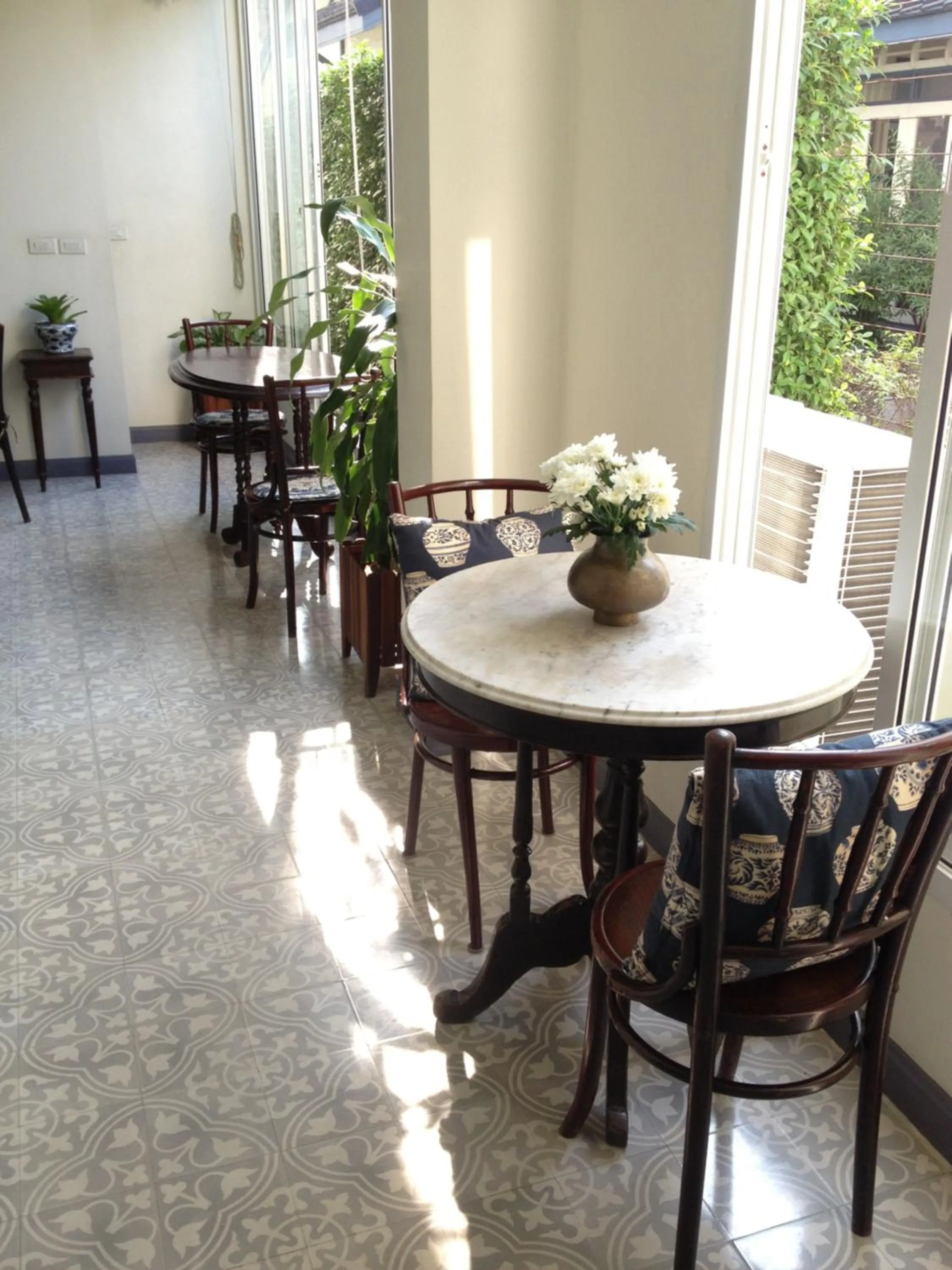 Communal lounge/ TV room in SSIP Boutique Dhevej Bangkok