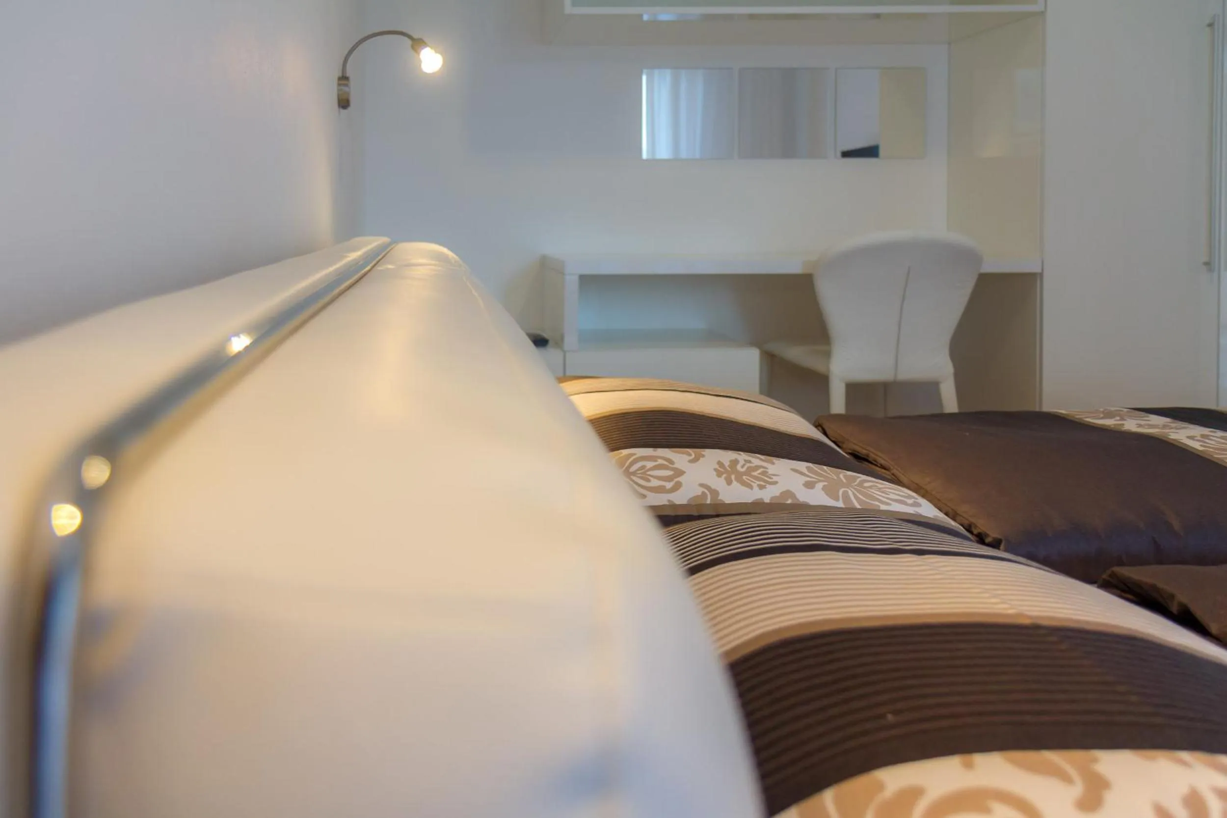 Bedroom, Bed in Villa Royal