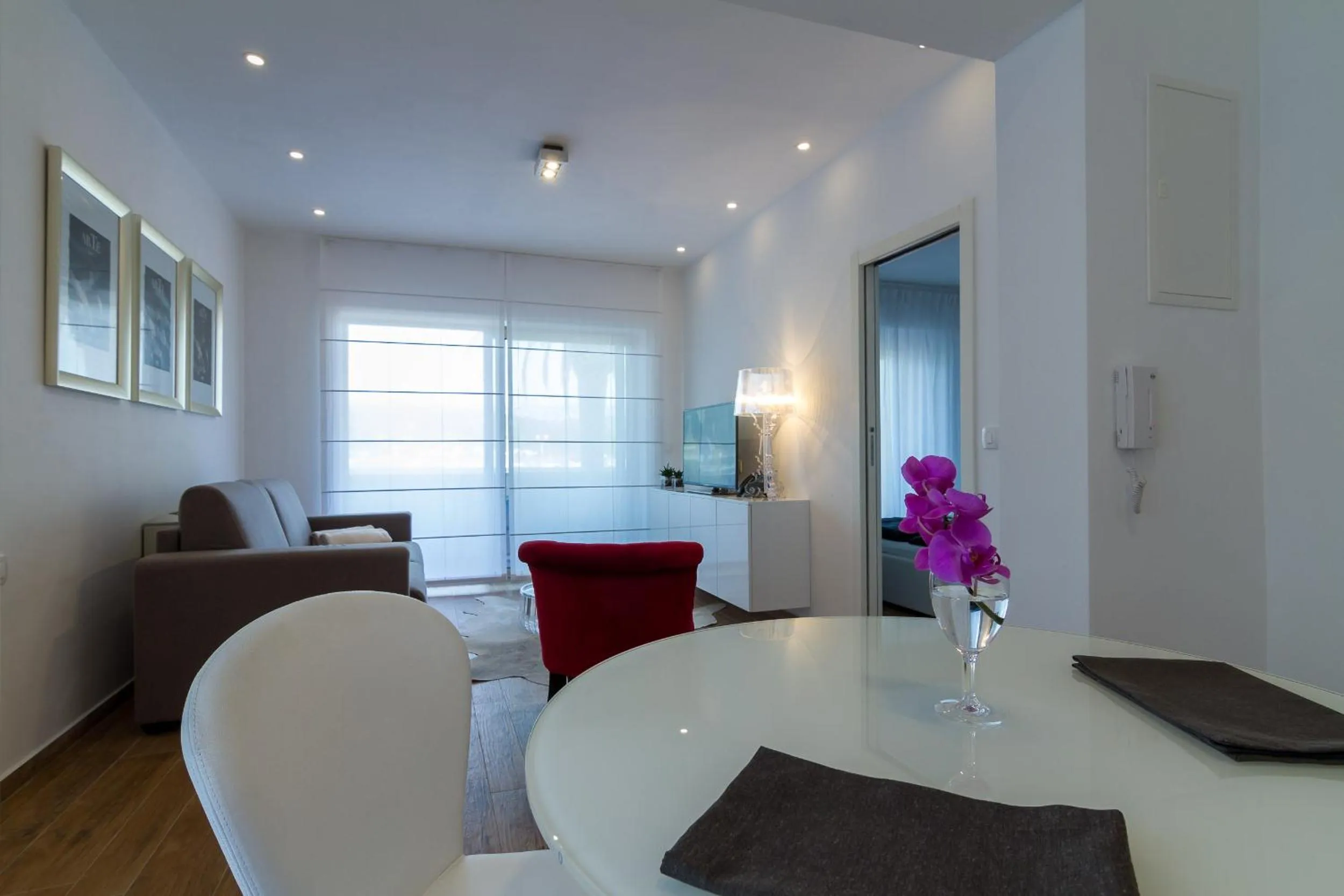 Dining area in Villa Royal