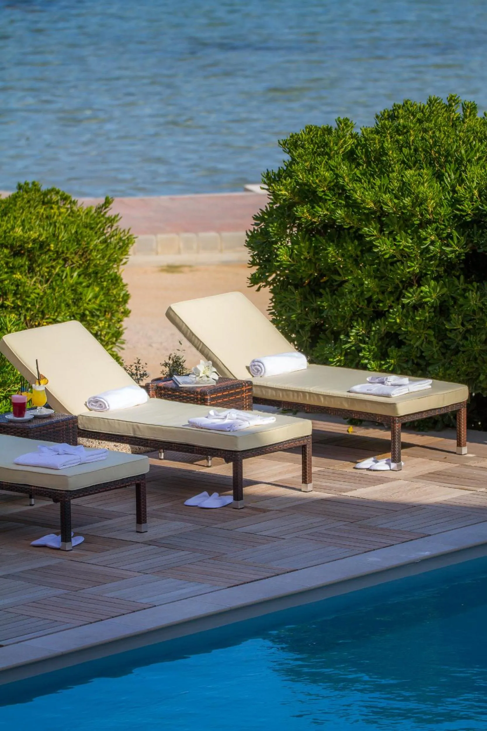 Swimming pool in Villa Royal