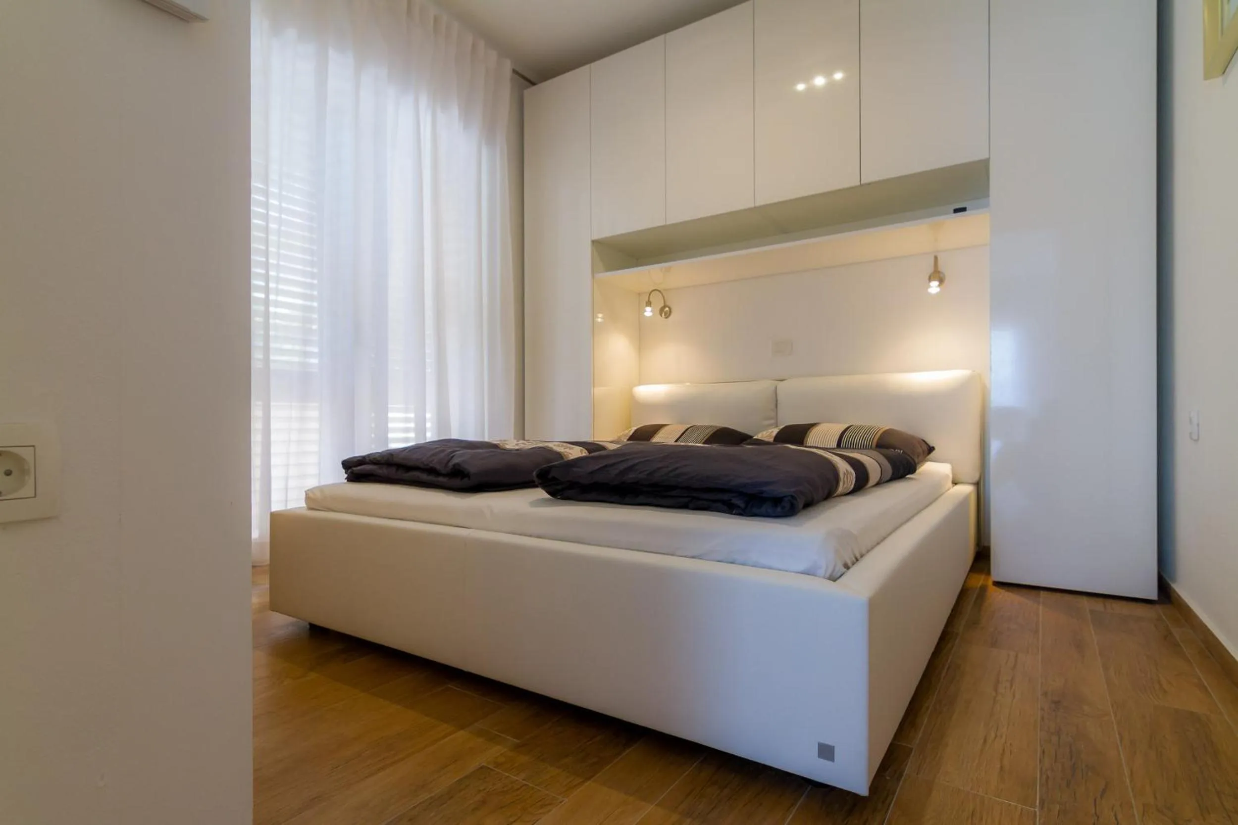 Bedroom, Bed in Villa Royal