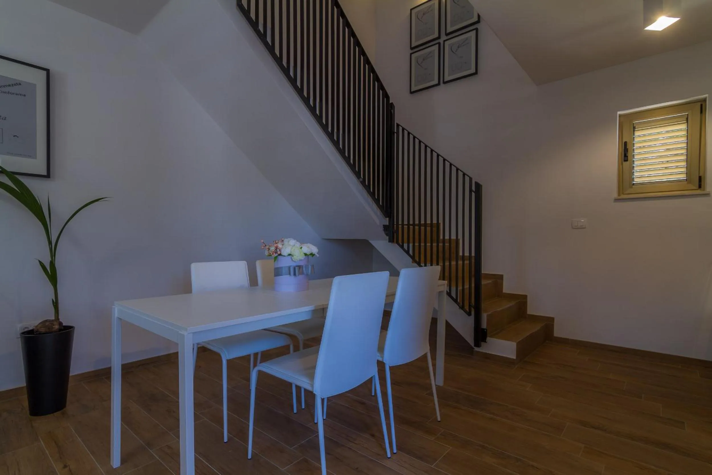 Dining area in Villa Royal