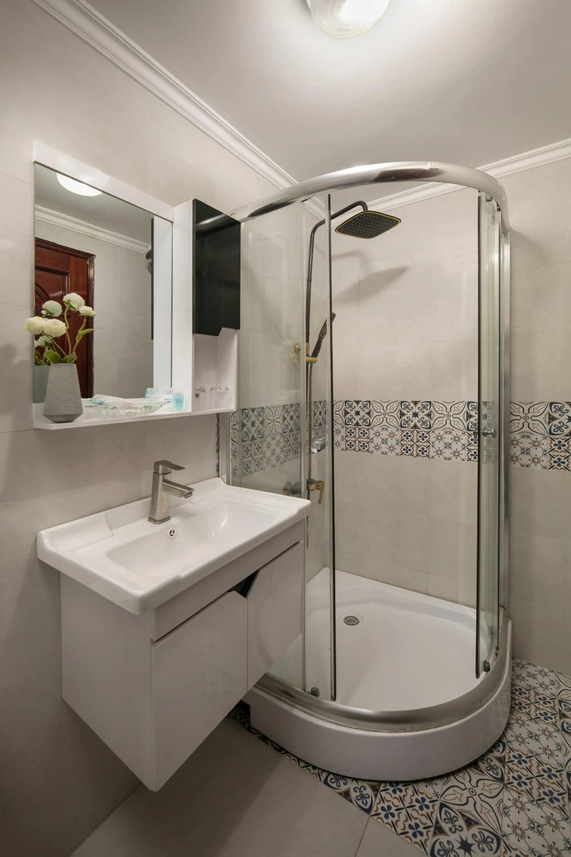 Bathroom in Little Diamond Hotel