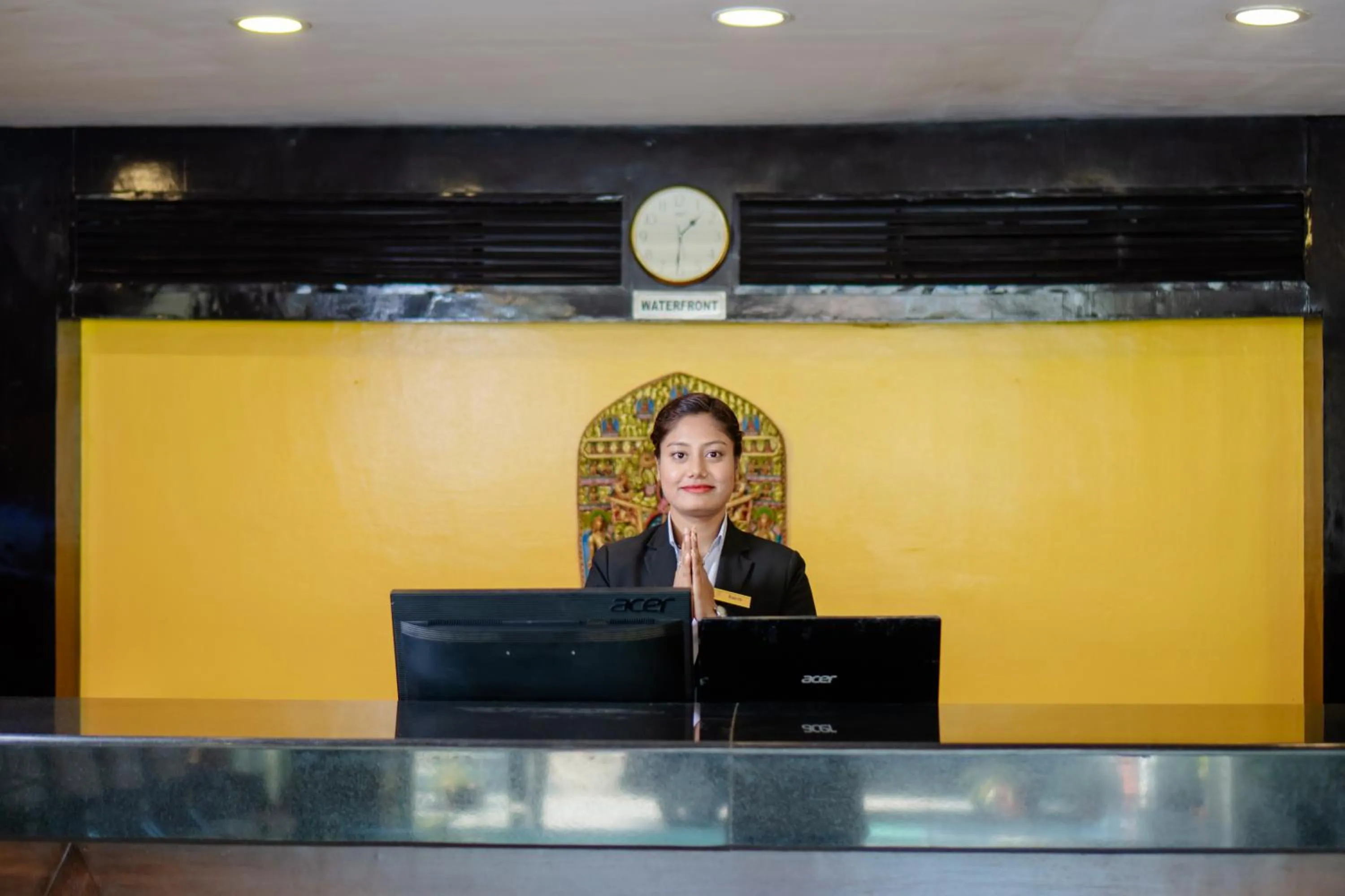 Lobby or reception in Waterfront Resort by KGH Group