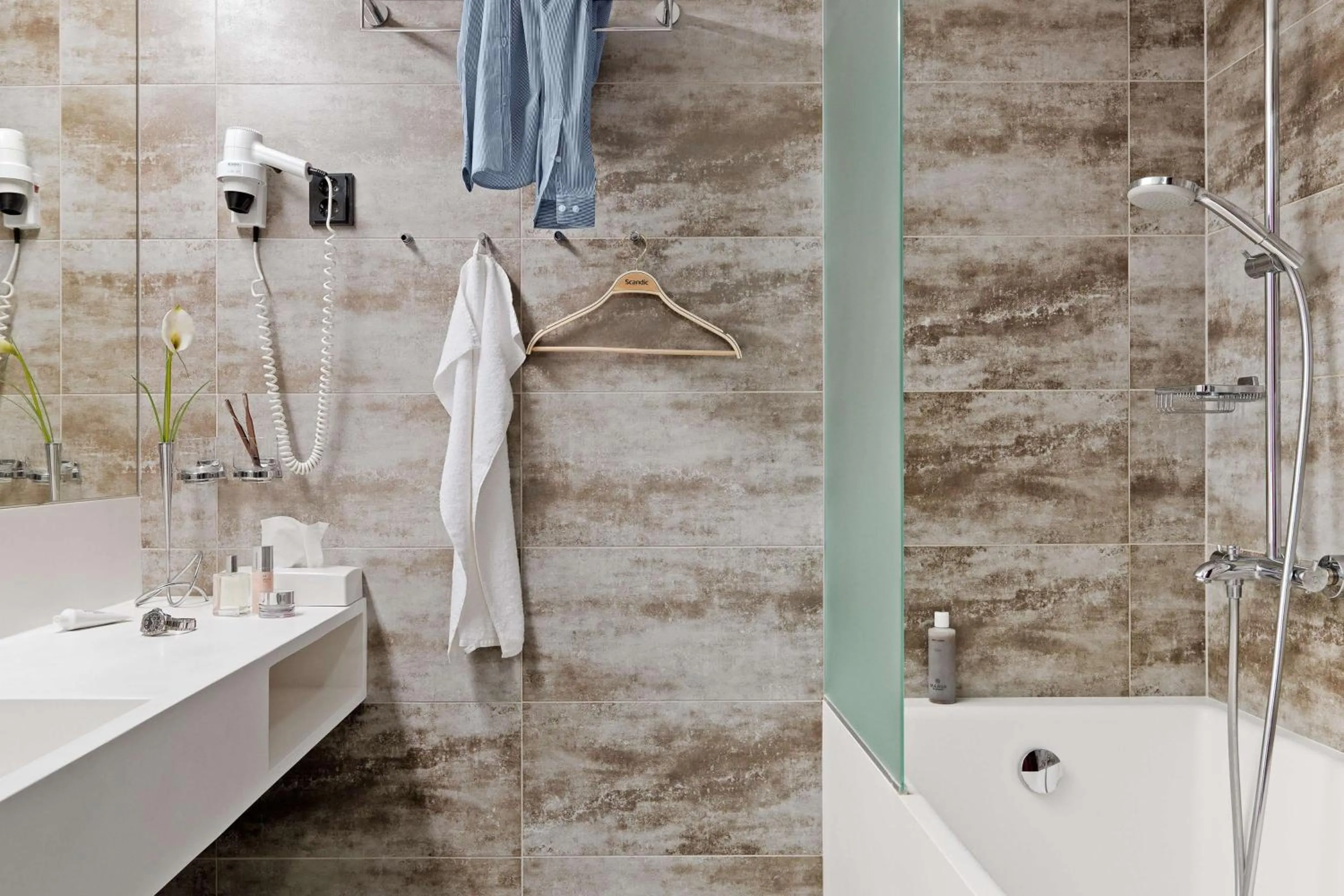 Bathroom in Scandic Paasi