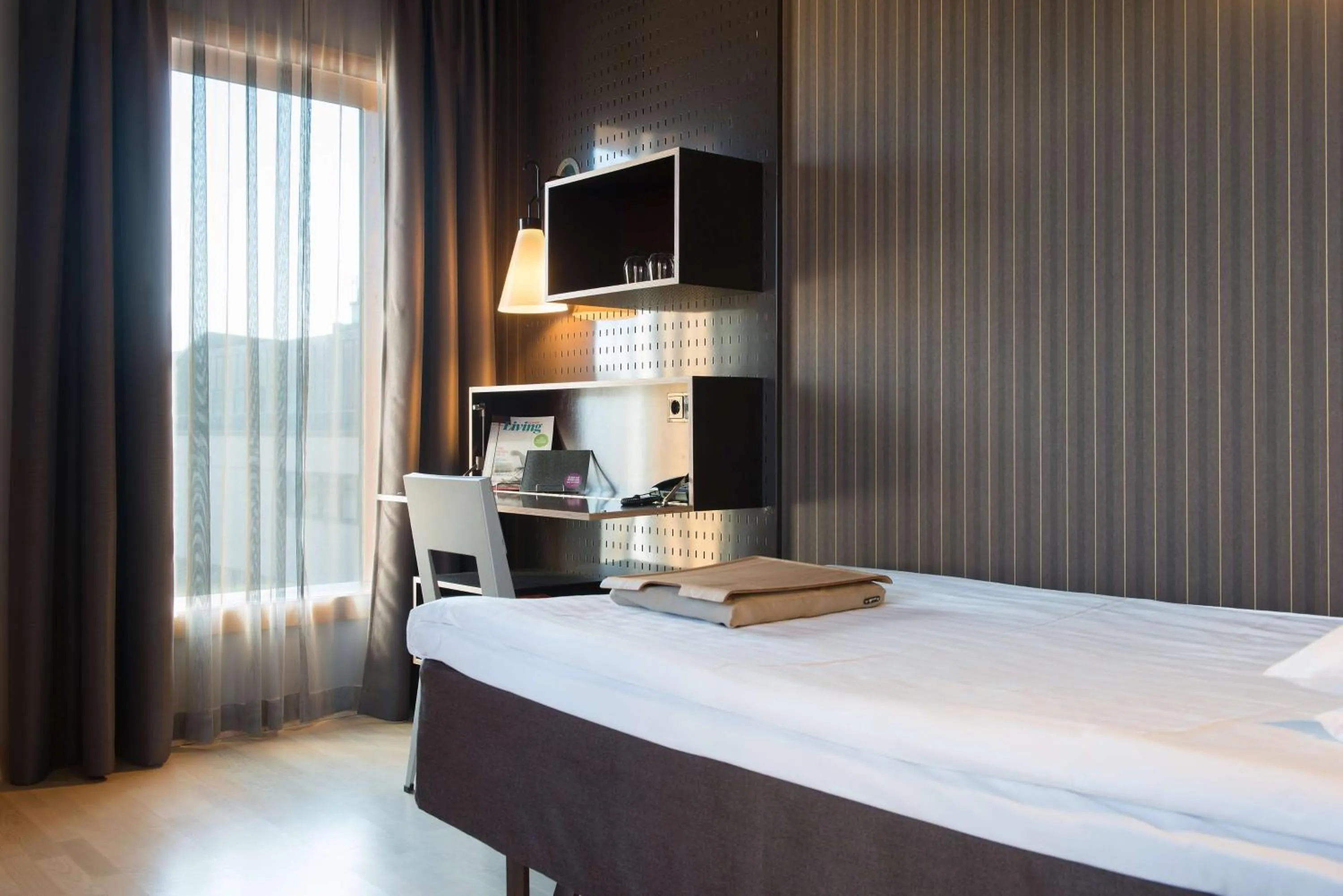 Bedroom, Bed in Scandic Paasi