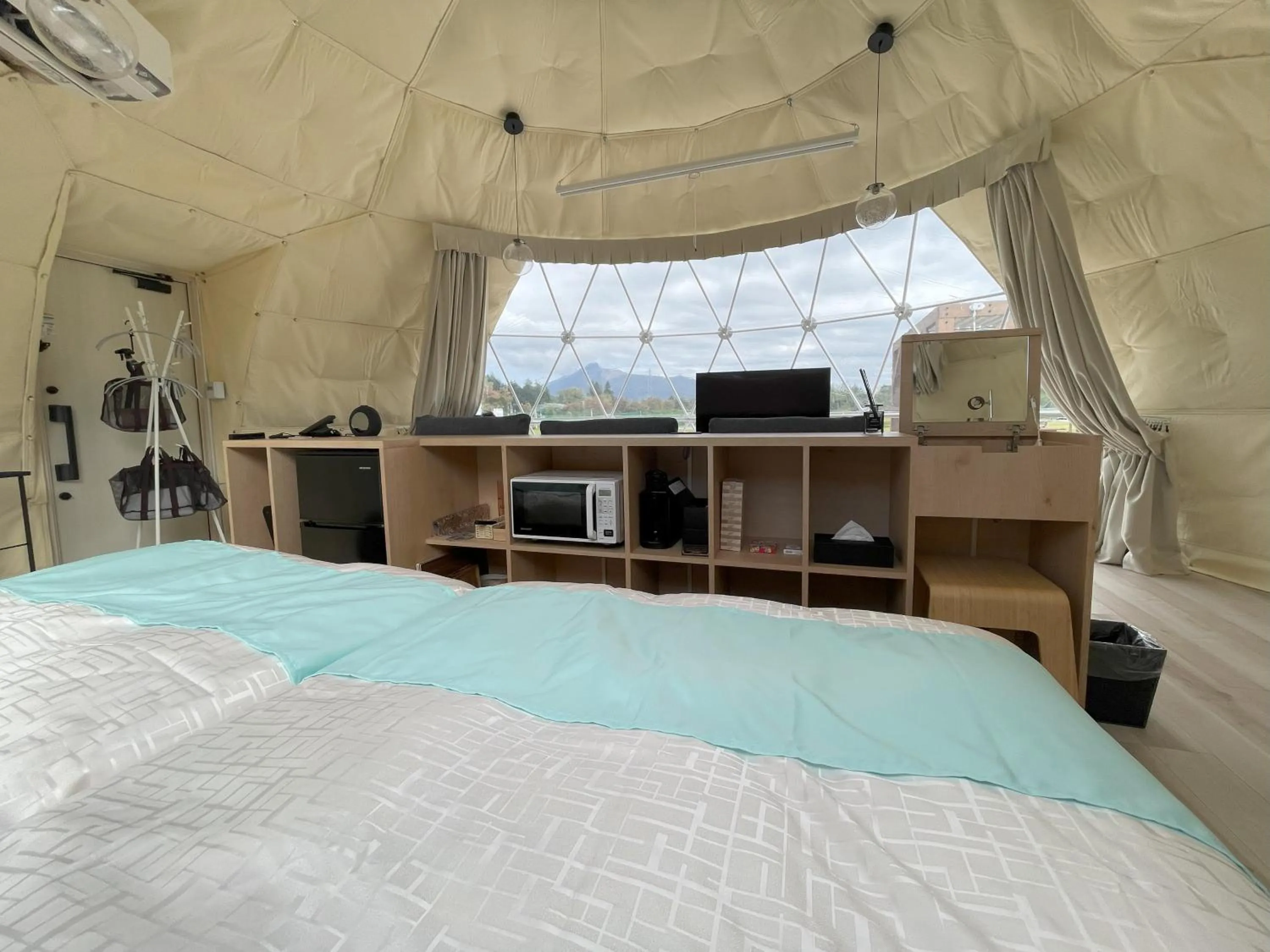 Bed in LiVEMAX RESORT Hakodate Greenpia Onuma