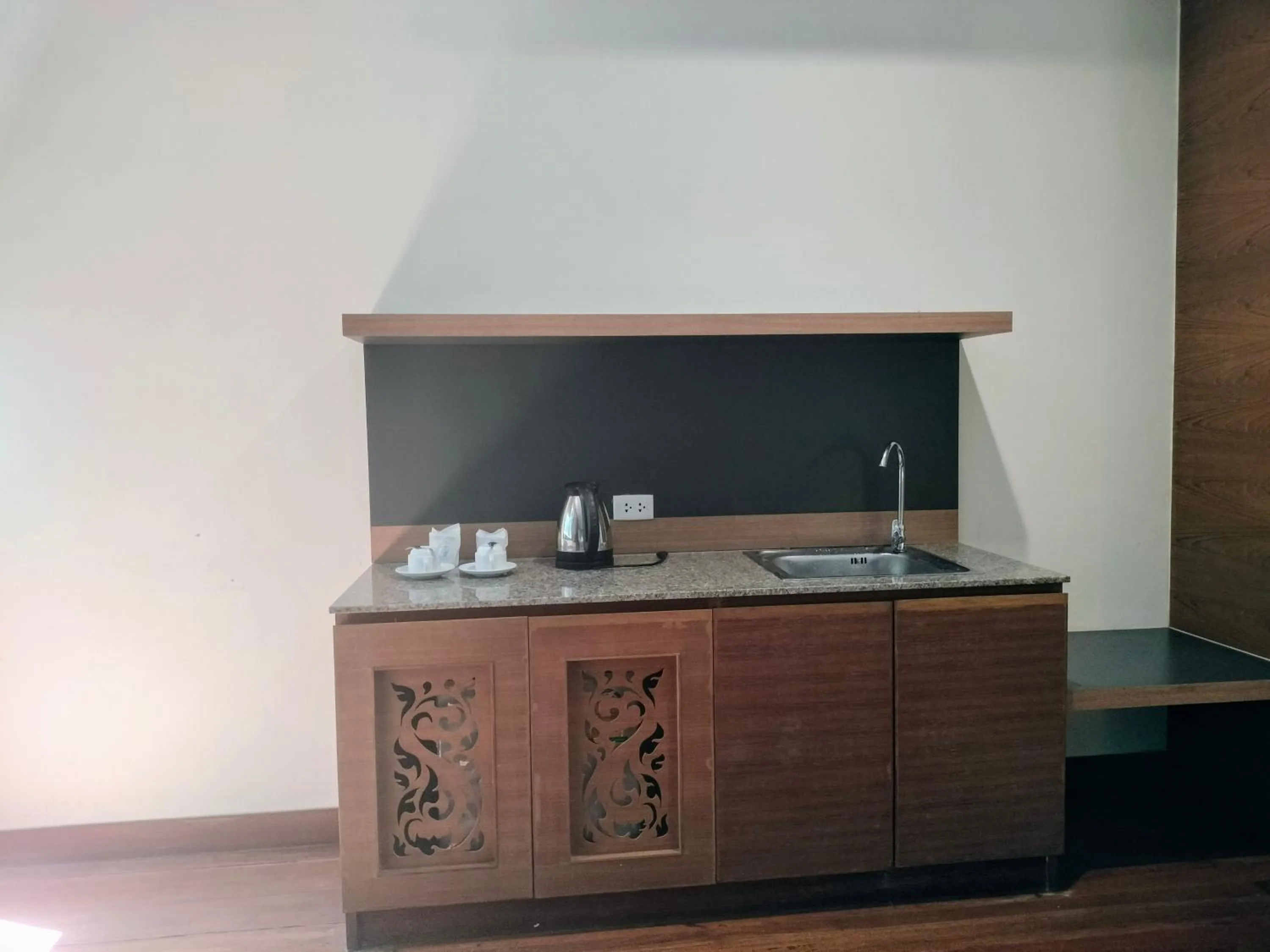 Area and facilities in Baan Saikao Plaza Hotel & Service Apartment