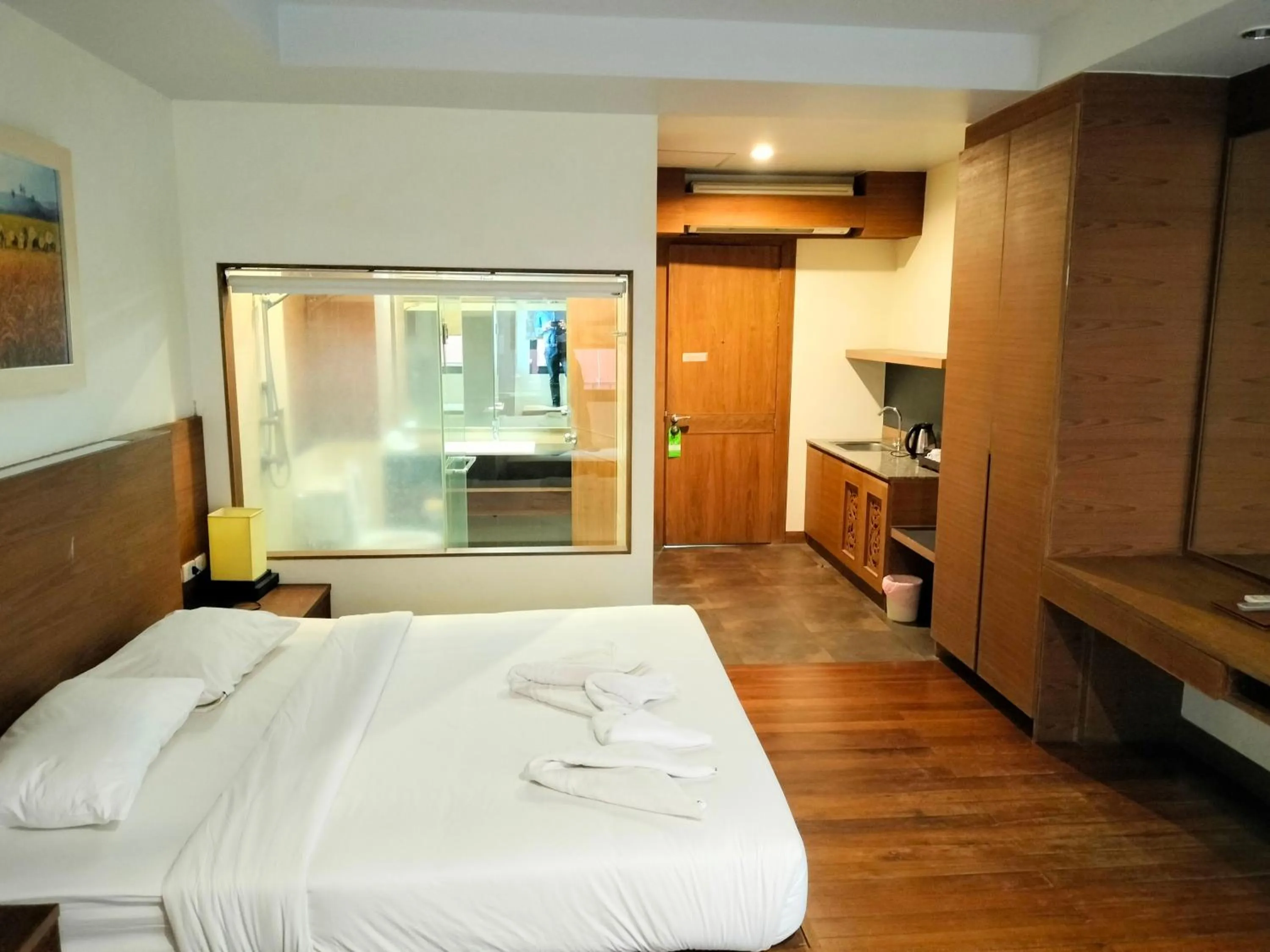 Property building, Bed in Baan Saikao Plaza Hotel & Service Apartment