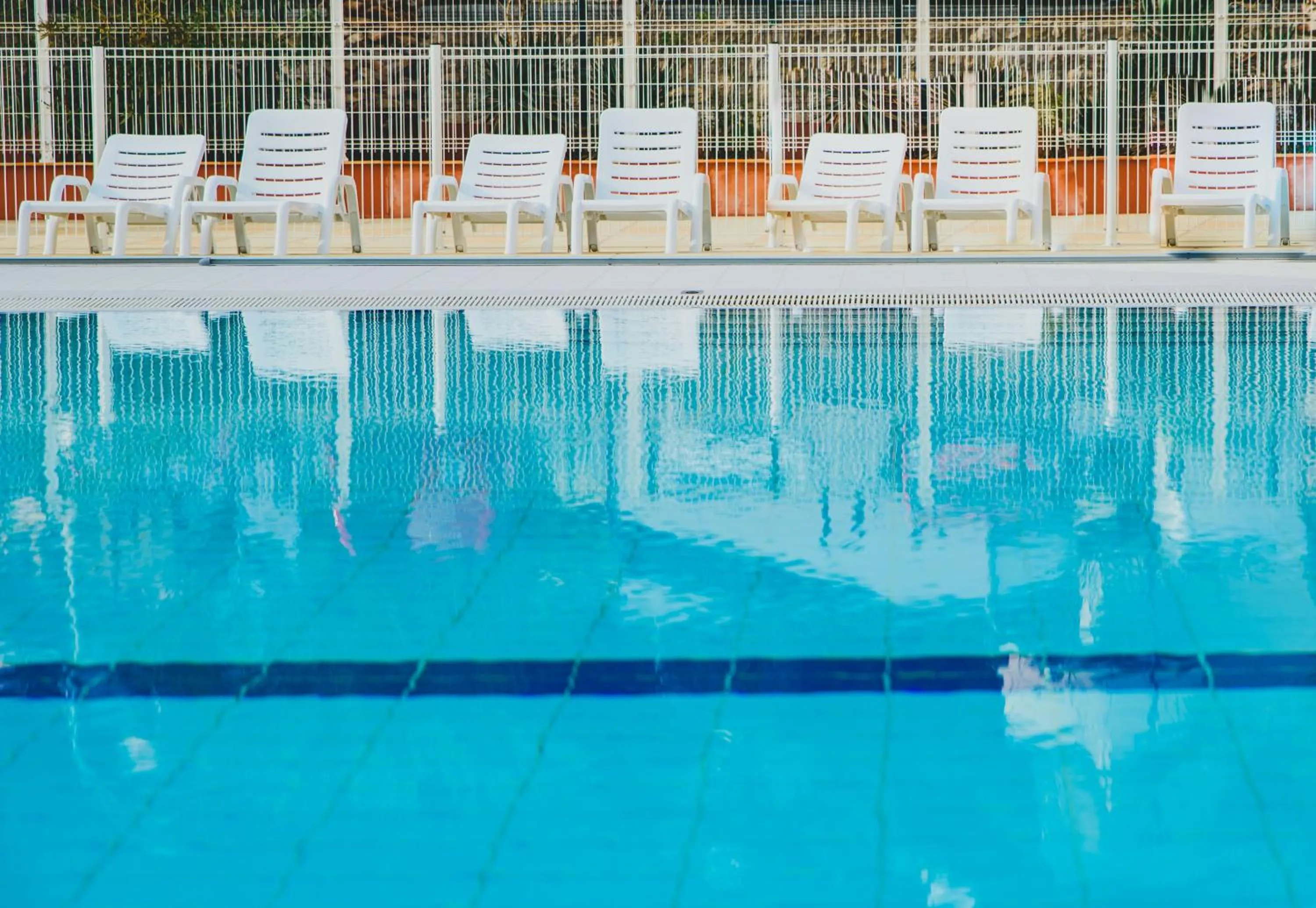 Pool view in Résidence Vacances - Azureva Roquebrune-Cap-Martin