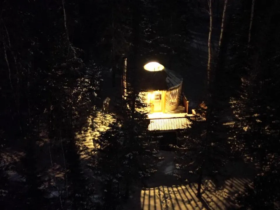 Inner courtyard view in Les Racines du p'tit Isidore