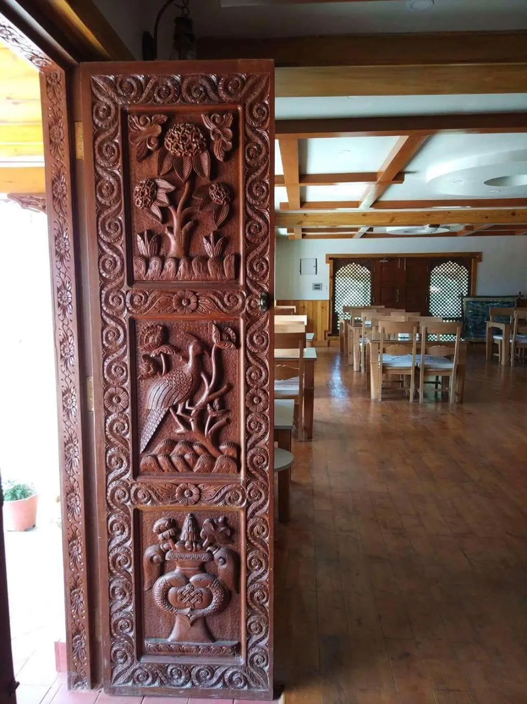 Decorative detail in The Lapsi Tree