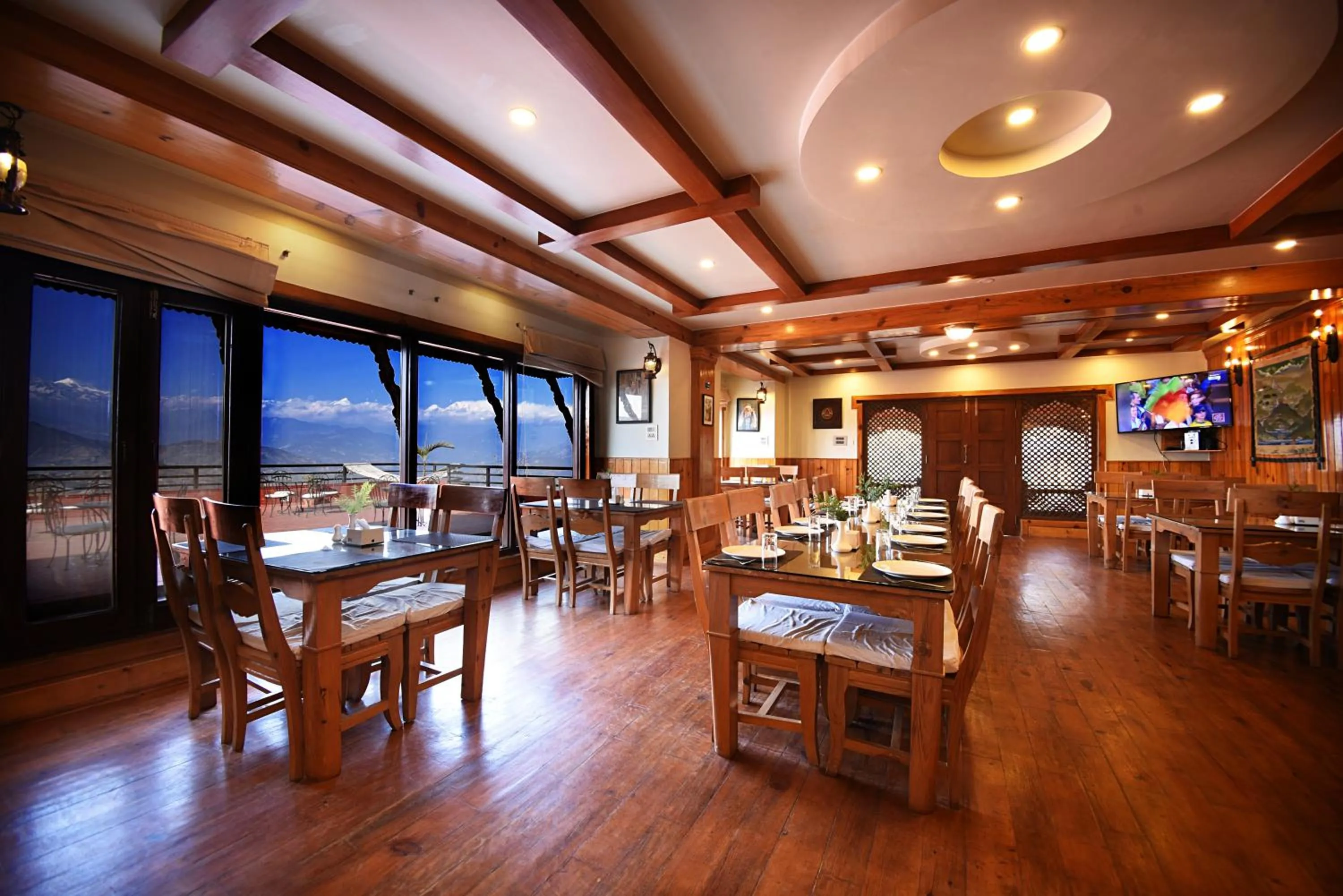 Restaurant/places to eat in The Lapsi Tree