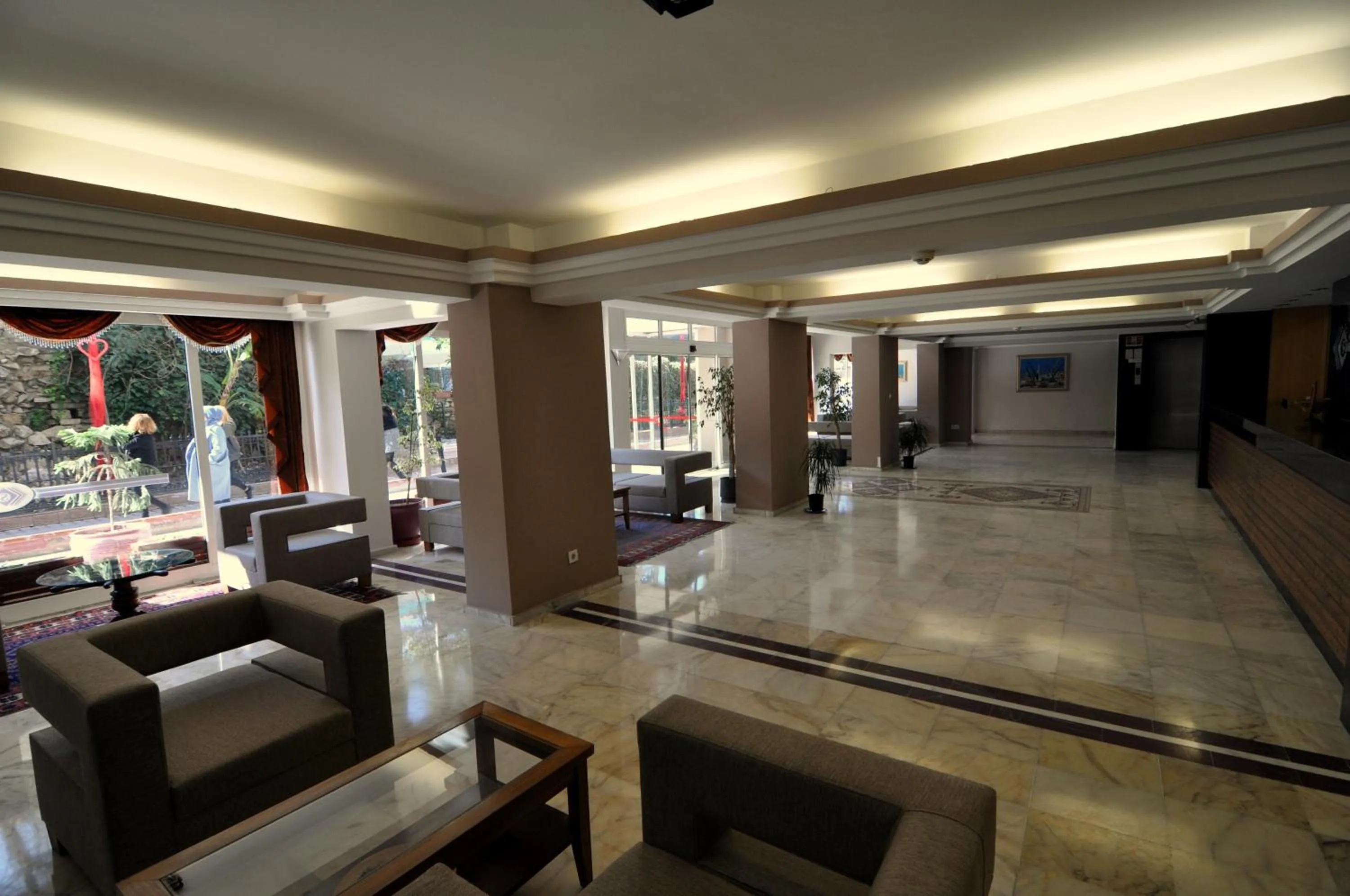 Lobby or reception in Surtel Hotel