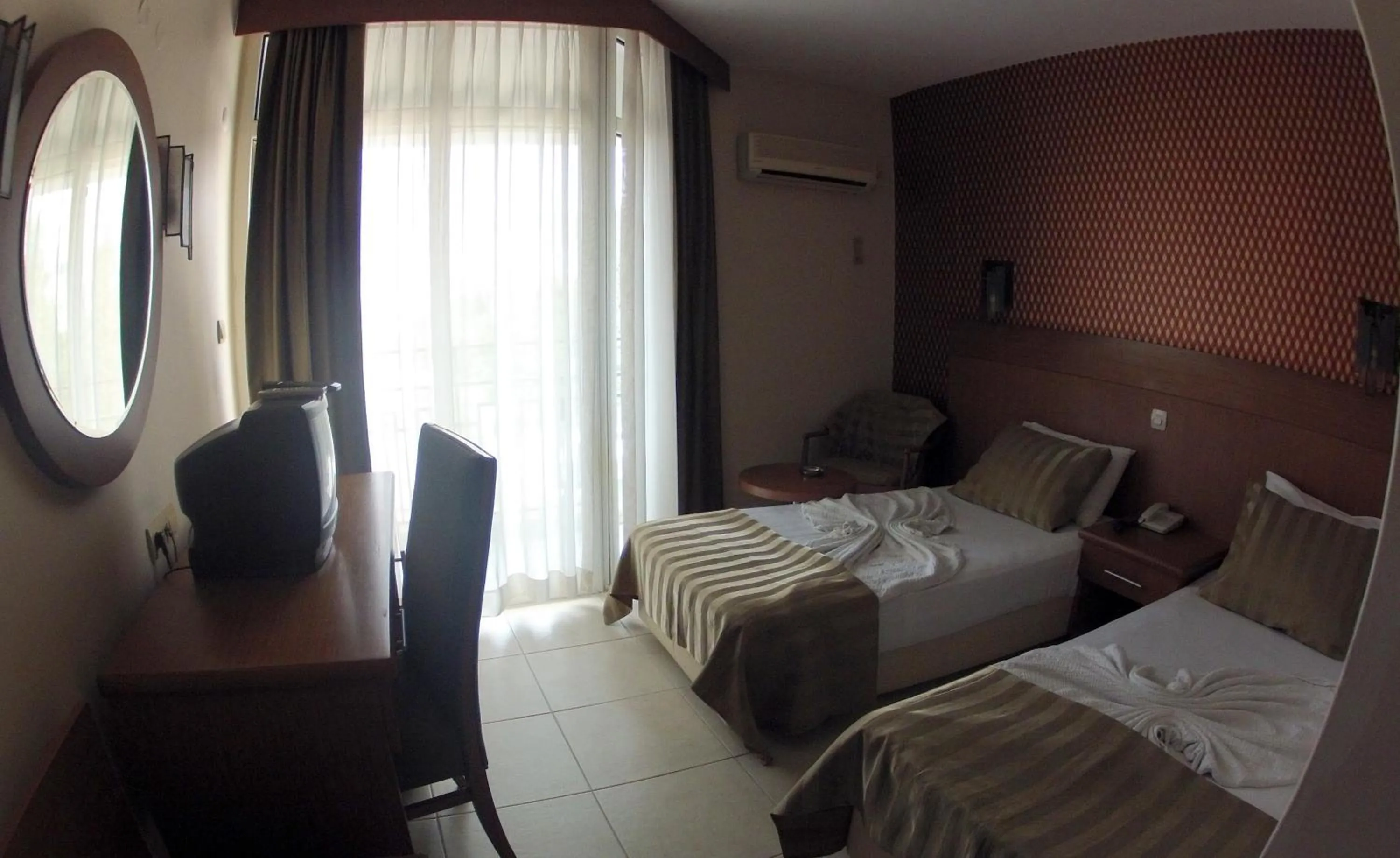Photo of the whole room in Surtel Hotel