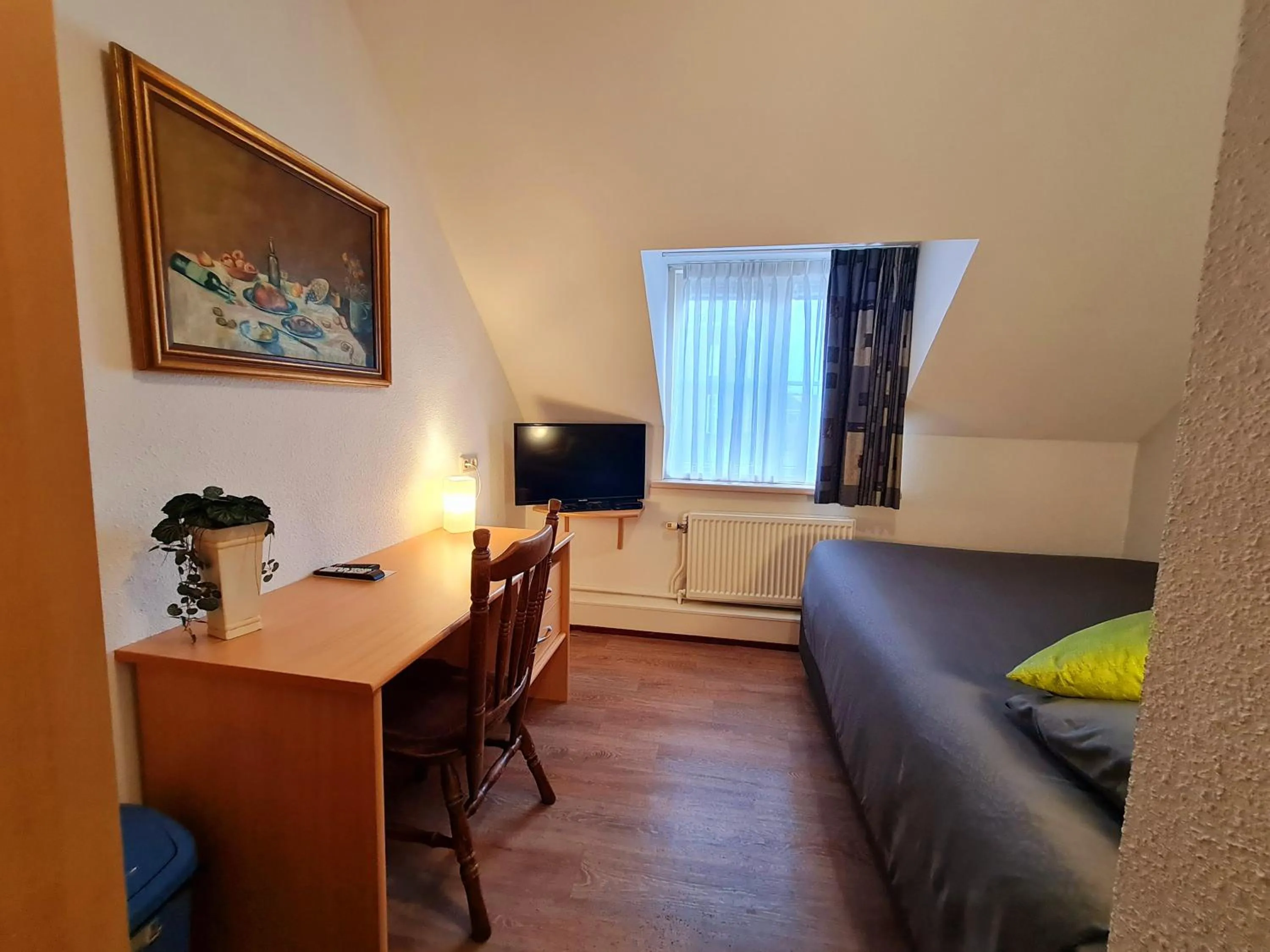 Seating area, Bed in Hotel Restaurant 't Trefpunt