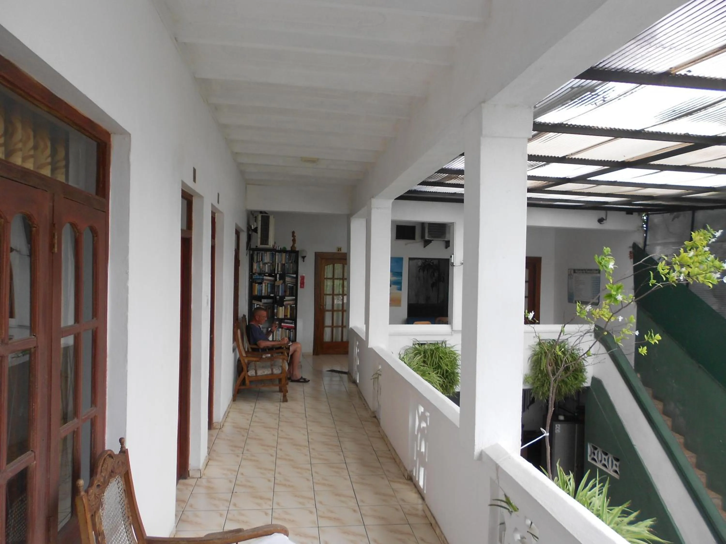 Photo of the whole room in Shanith Guesthouse Negombo , beach road