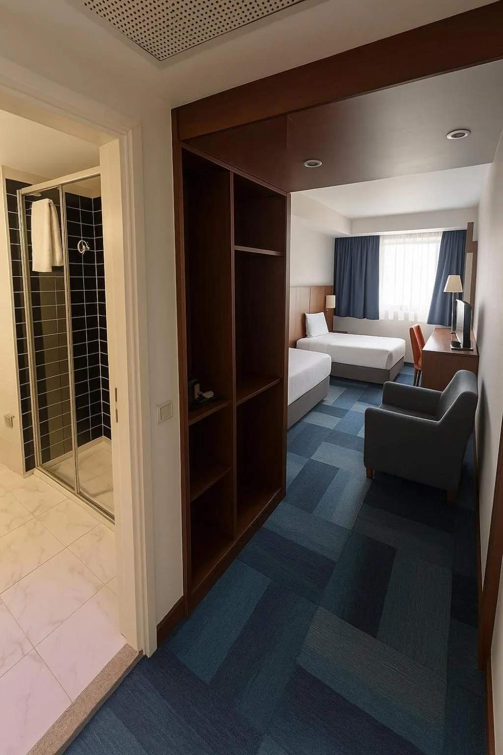 Bed in Taxim Express Bosphorus Hotel