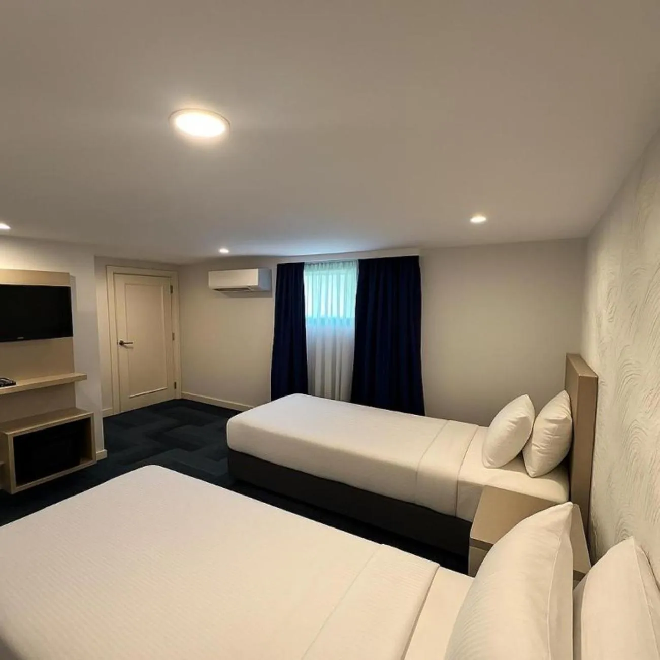 Bed in Taxim Express Bosphorus Hotel