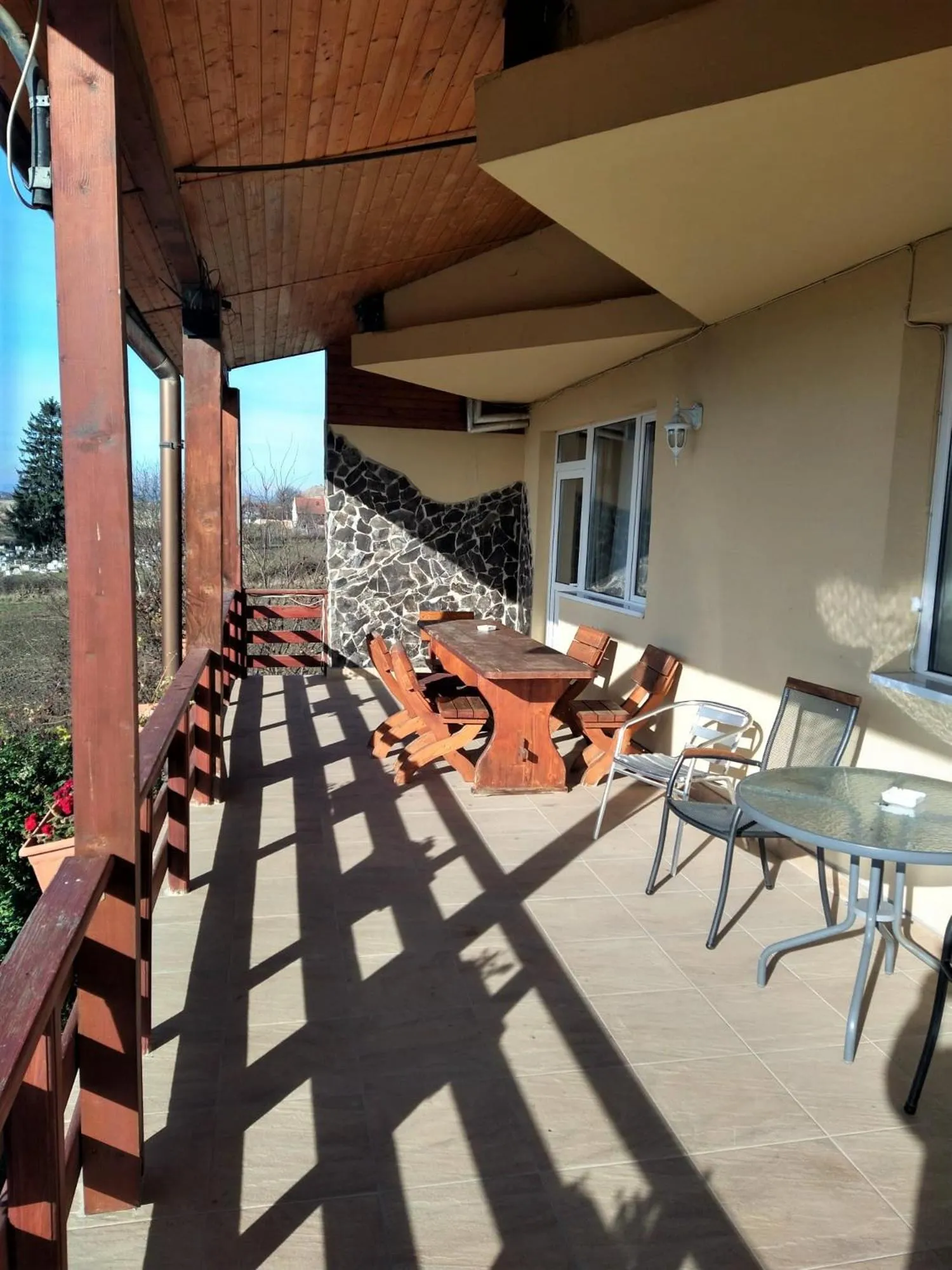 Patio in Pensiunea Carmen - Bikers Friendly Nest