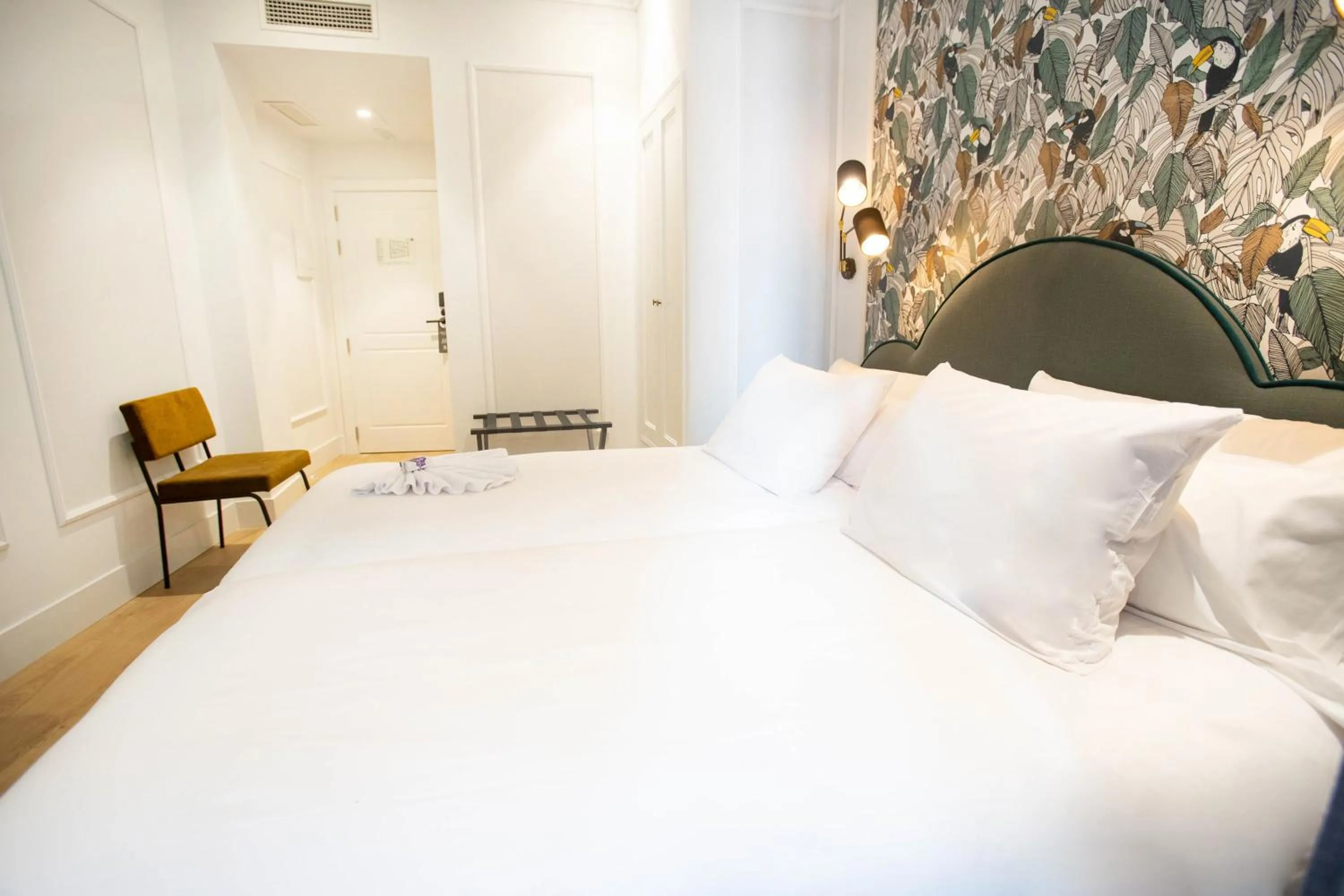 Bedroom, Bed in Soho Boutique Opera