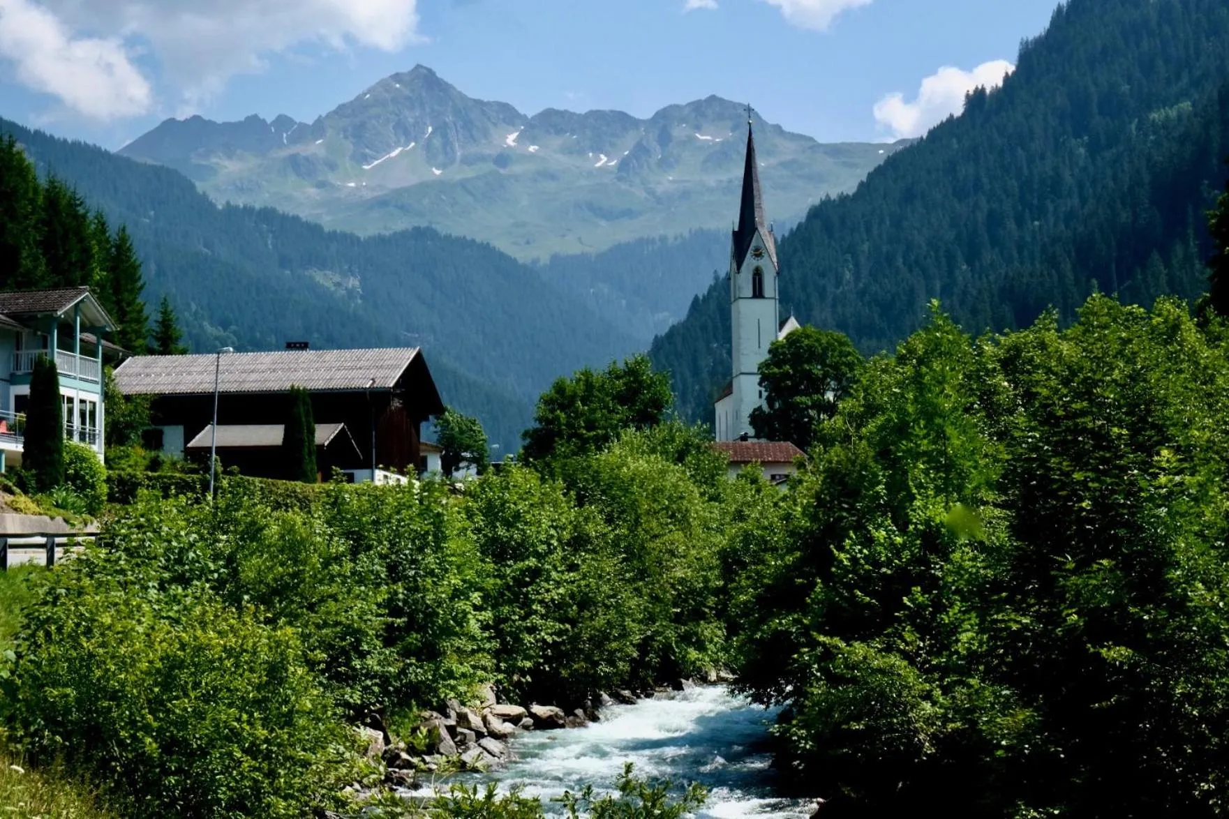 Summer in Appart Laijola