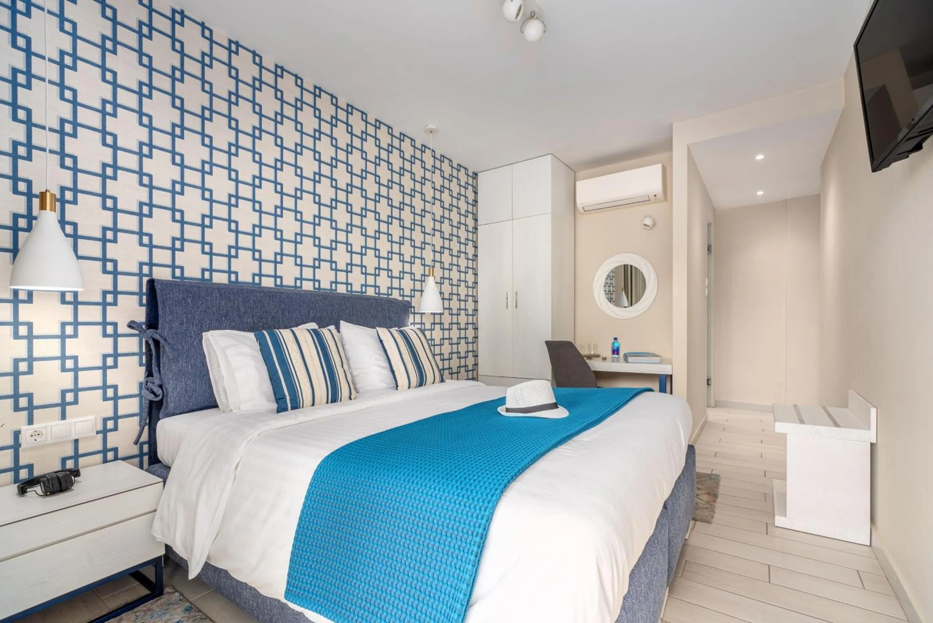 Bedroom, Bed in Maison 66, Riviera Hotels