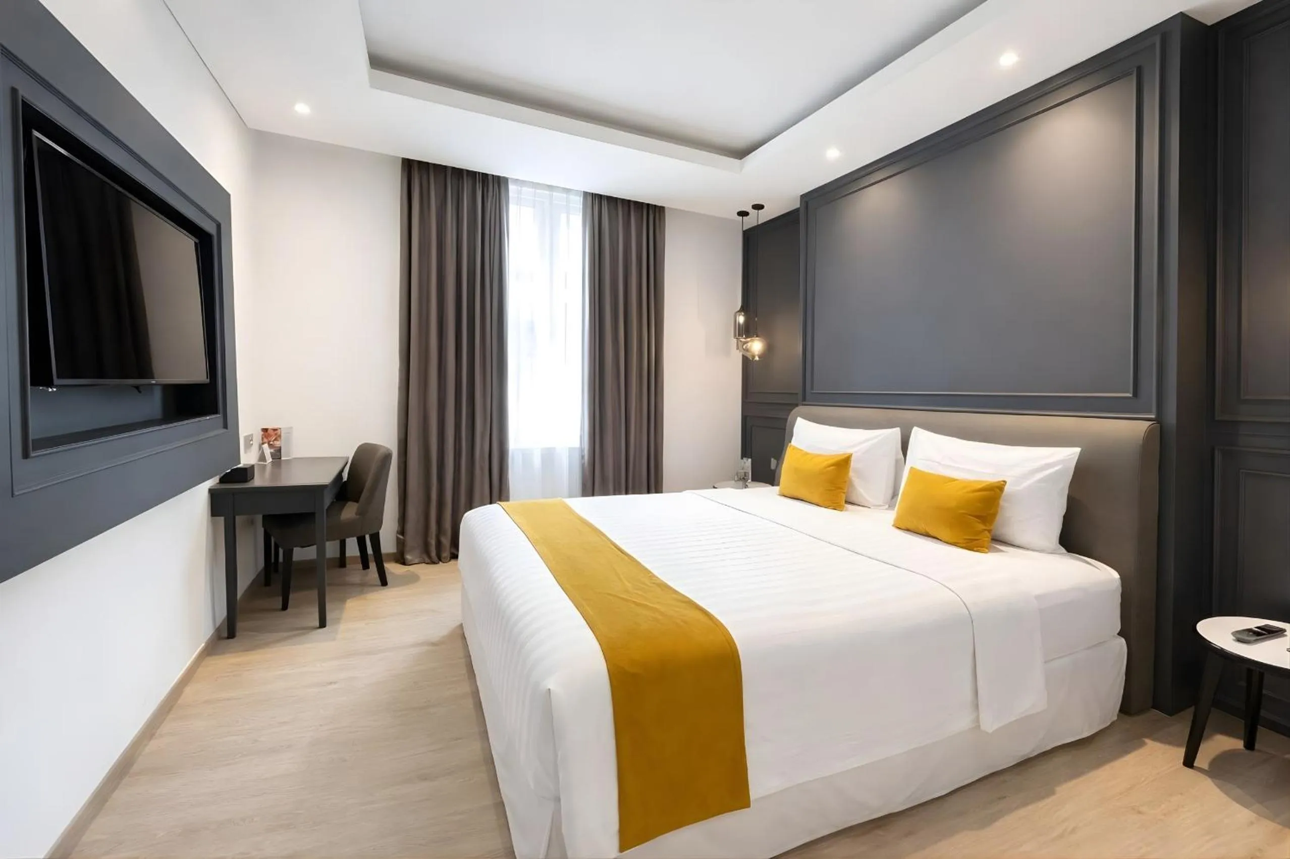 Bed in Hotel Shalva Jakarta