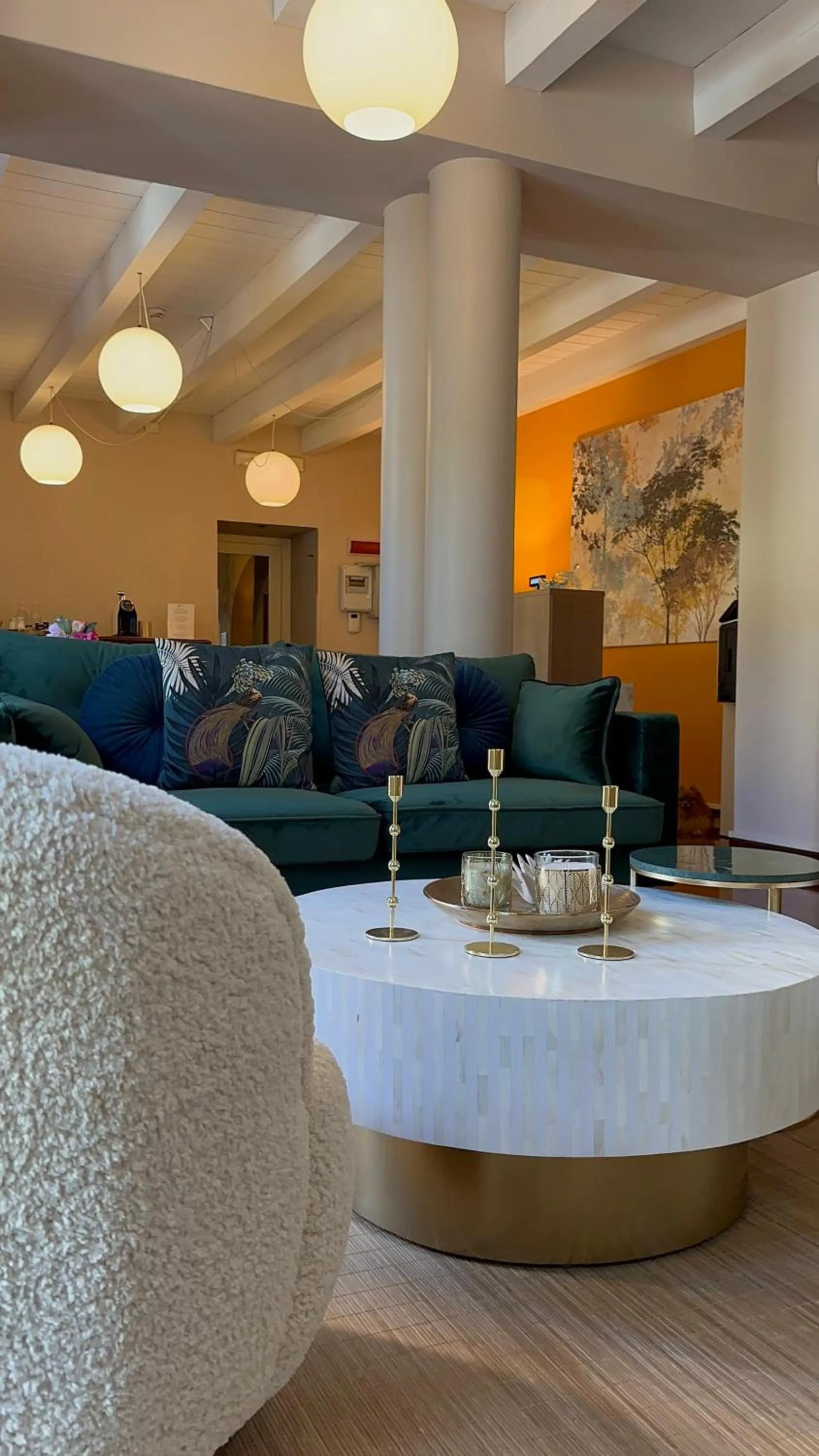 Seating area in Hotel Antica Stallera