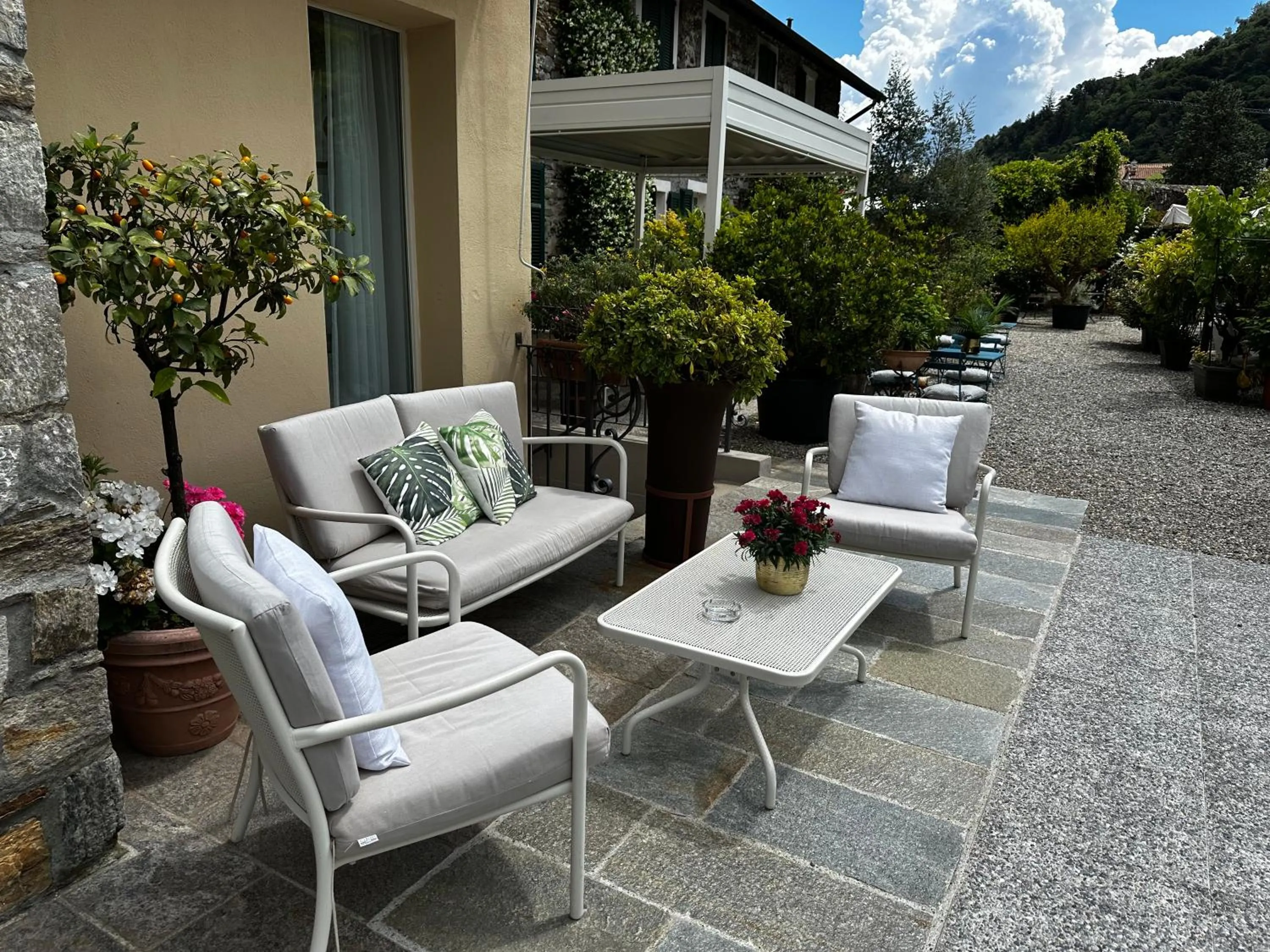 Patio in Hotel Antica Stallera