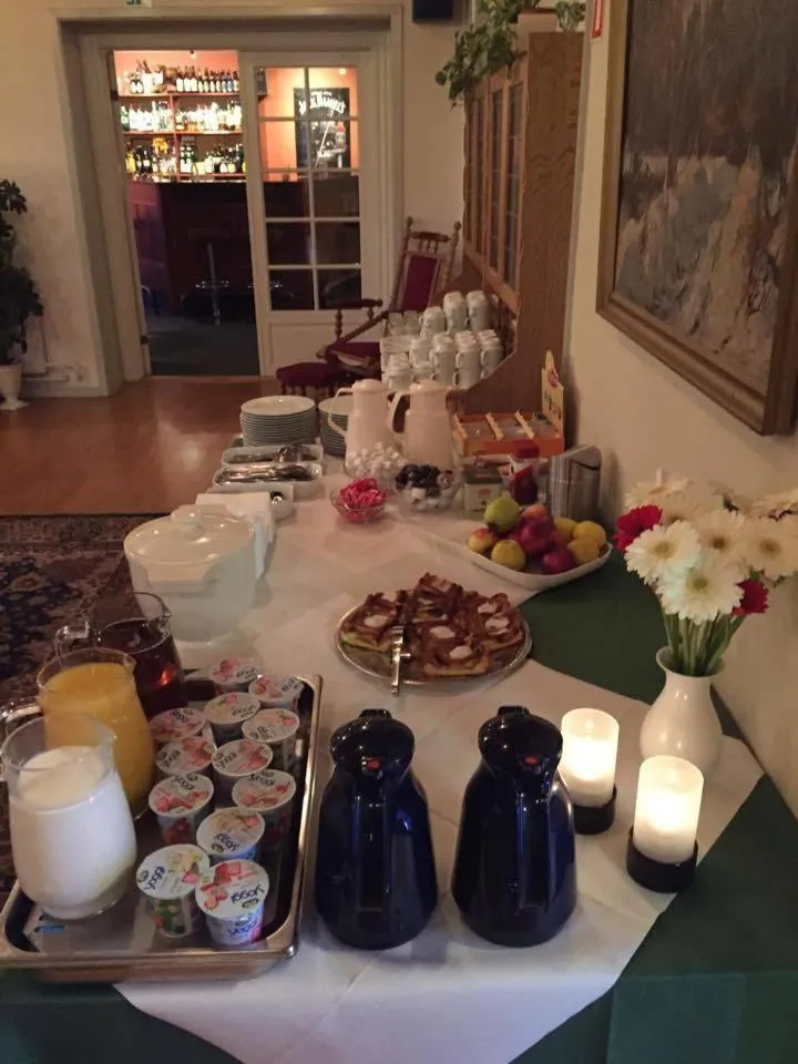 Food and drinks in Medio Apartments