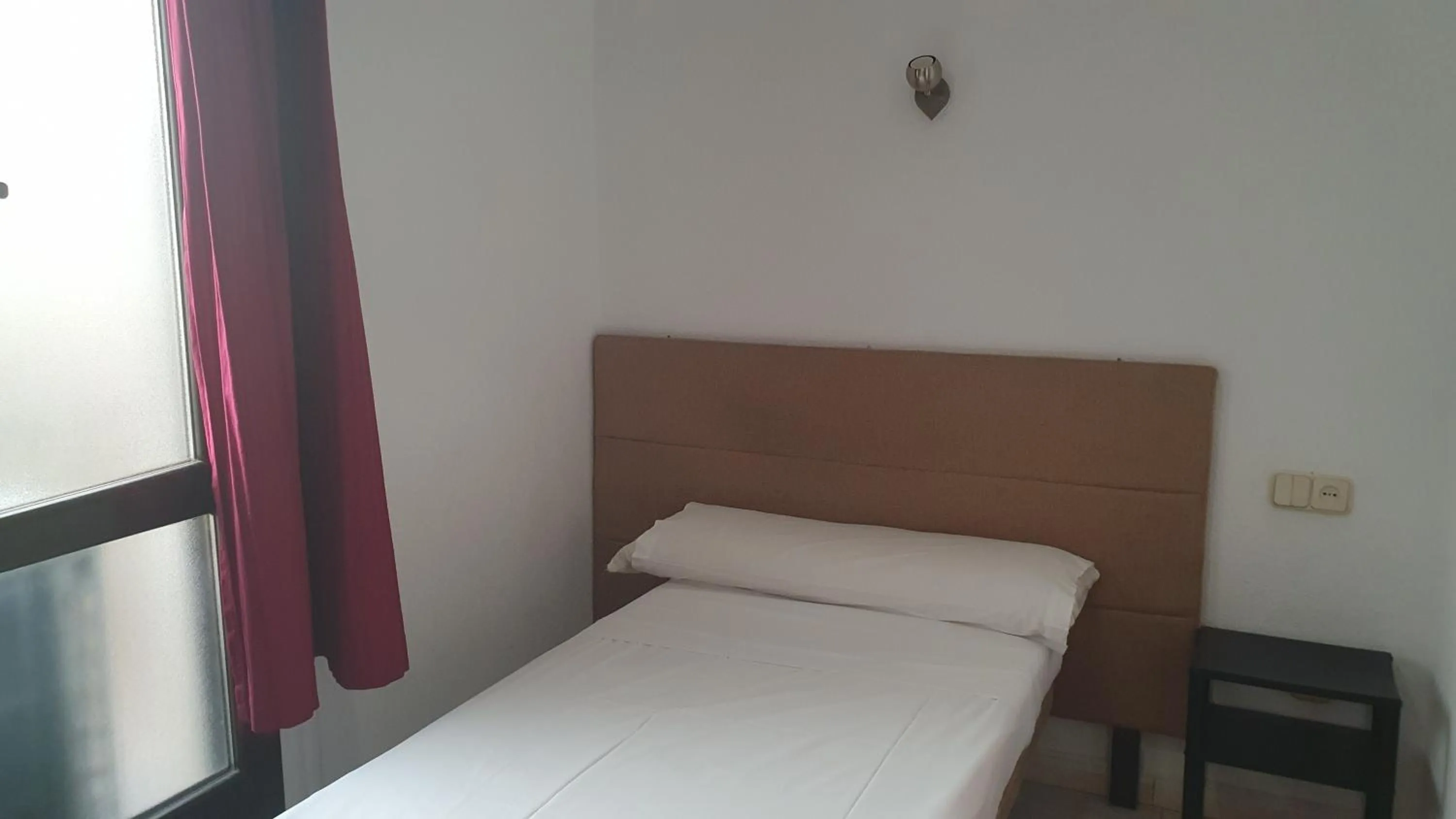 Bed in Fuencarral Kryse&Breogan