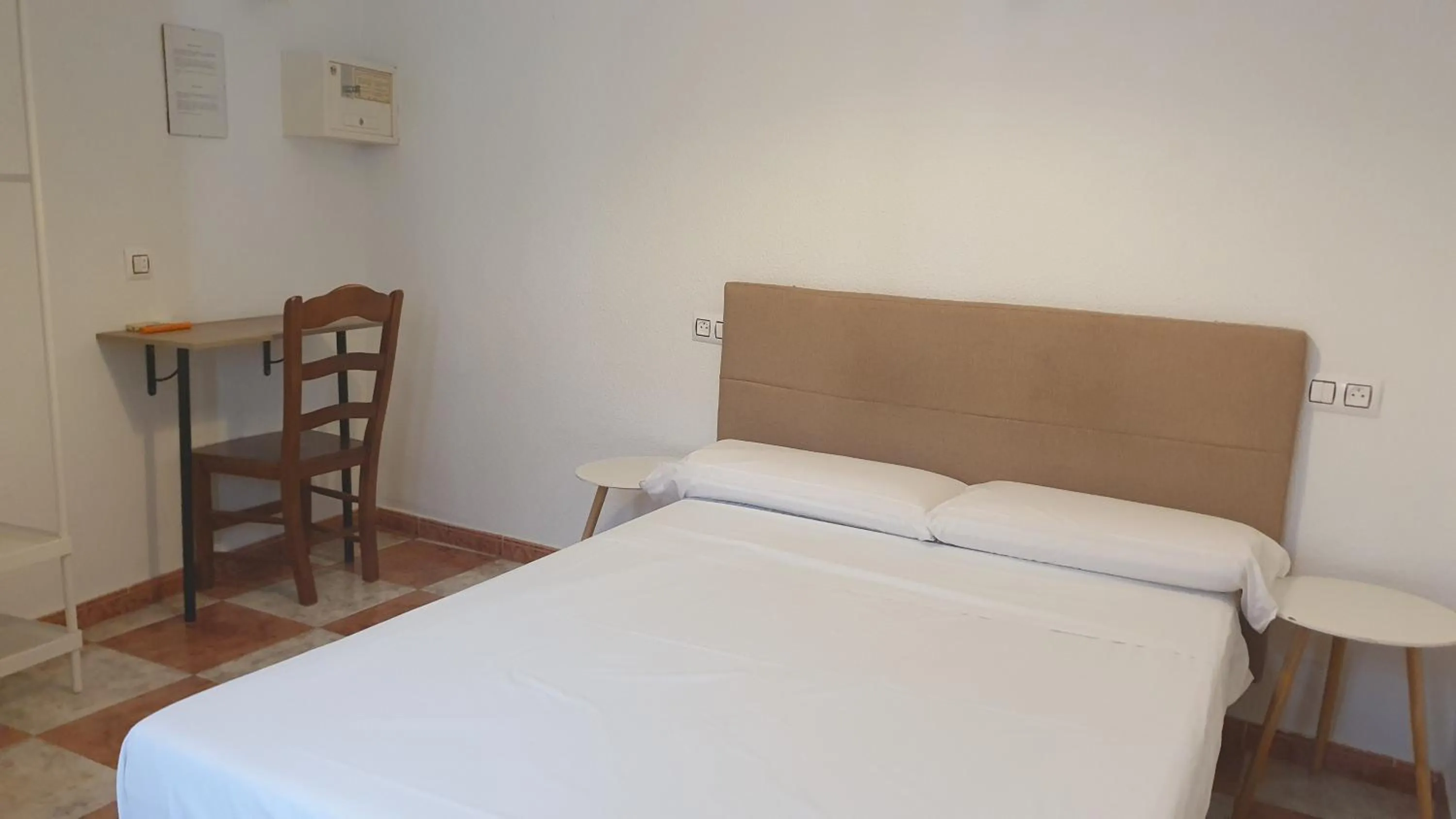 Bed in Fuencarral Kryse&Breogan