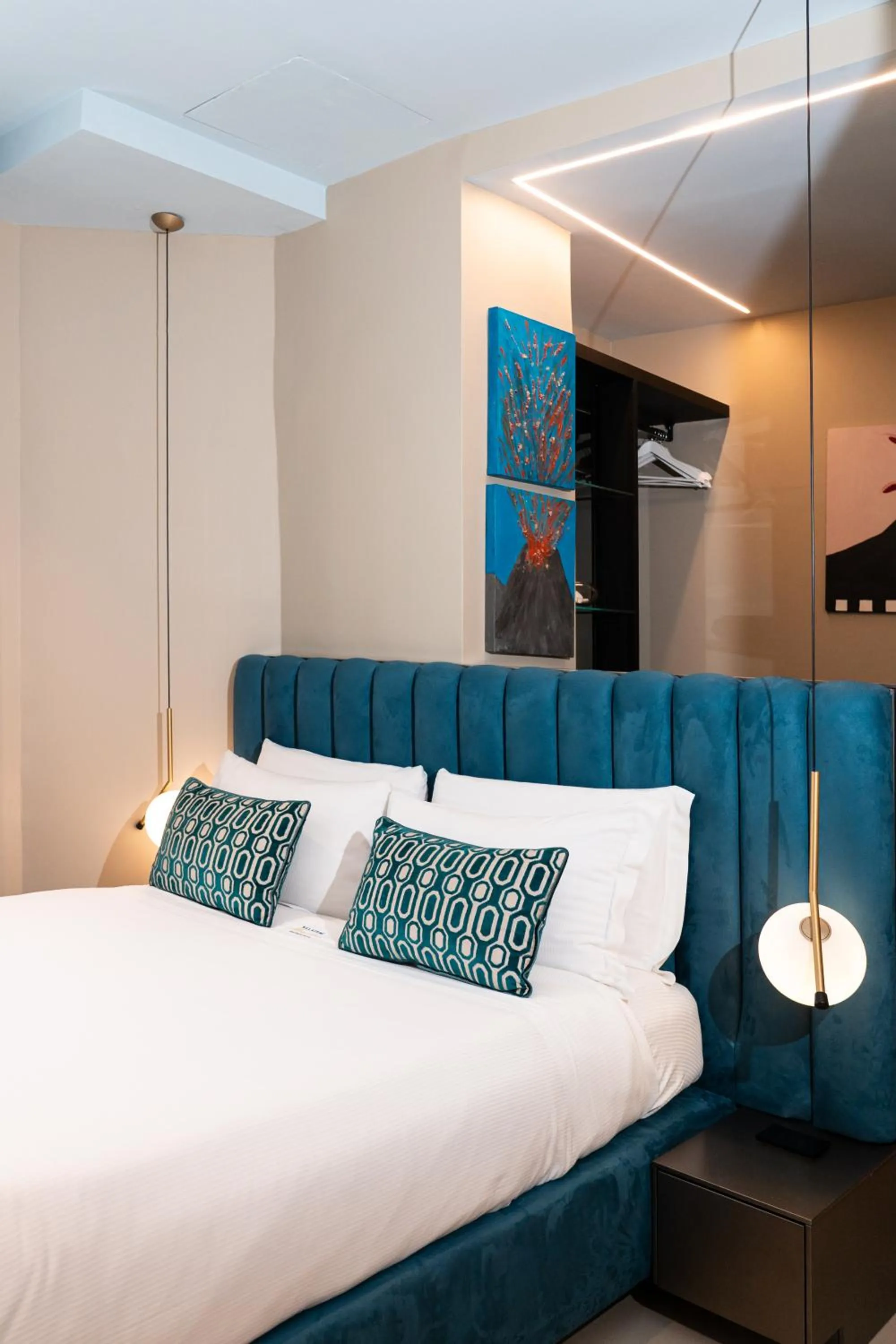 Bedroom, Bed in Relais sul Mare Boutique Hotel