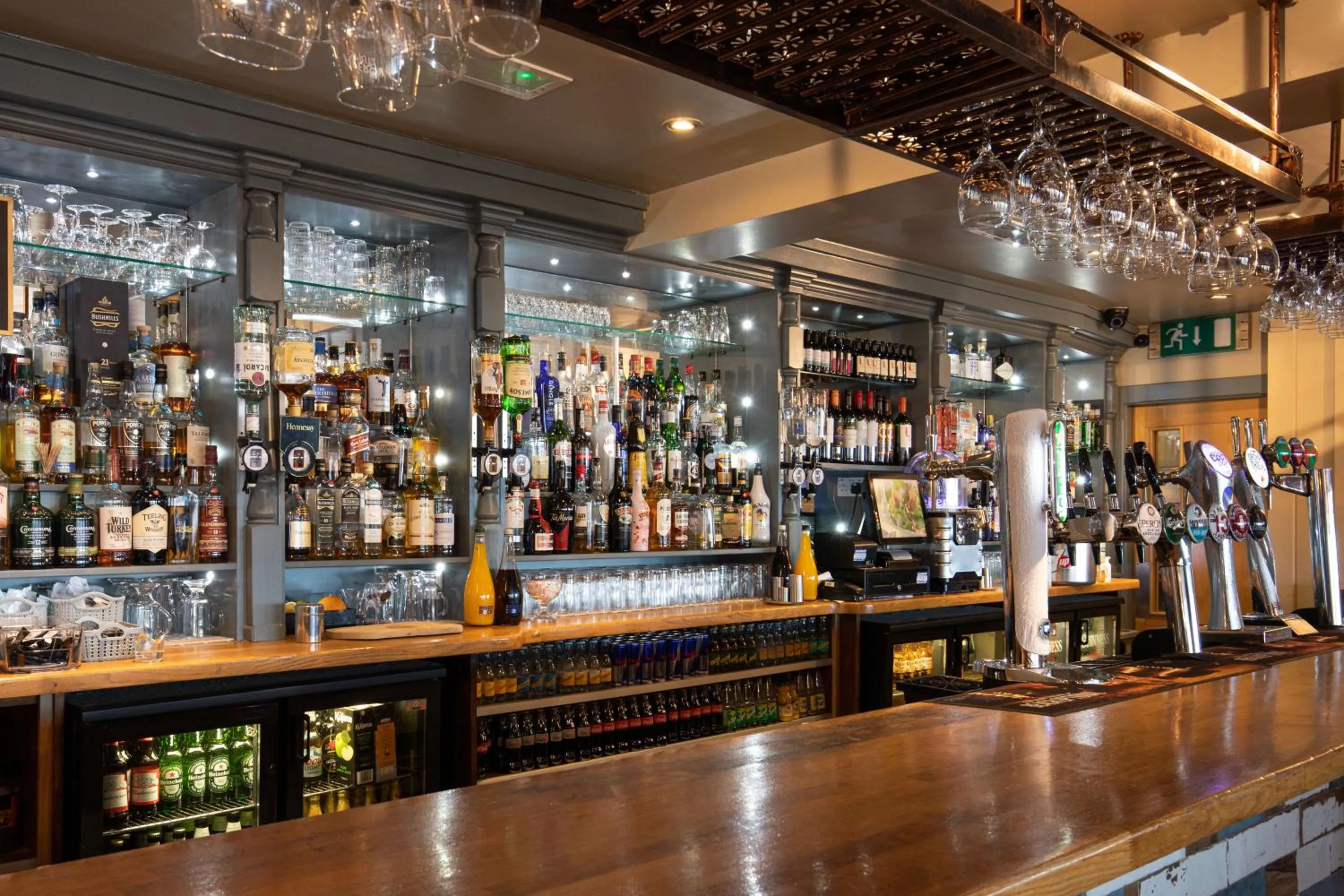 Lounge or bar in Ocean Sands Hotel & Spa