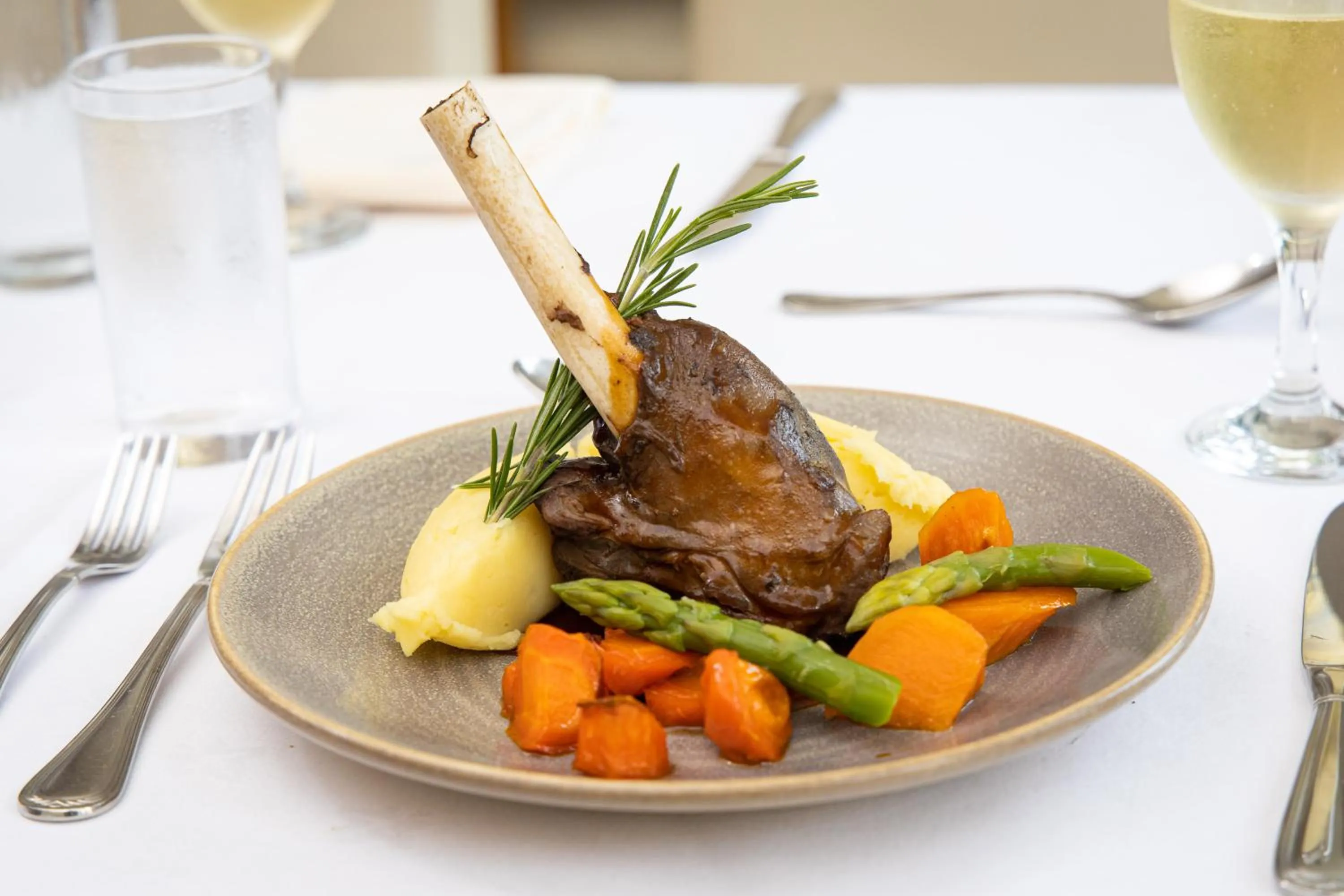 Food and drinks in Ocean Sands Hotel & Spa