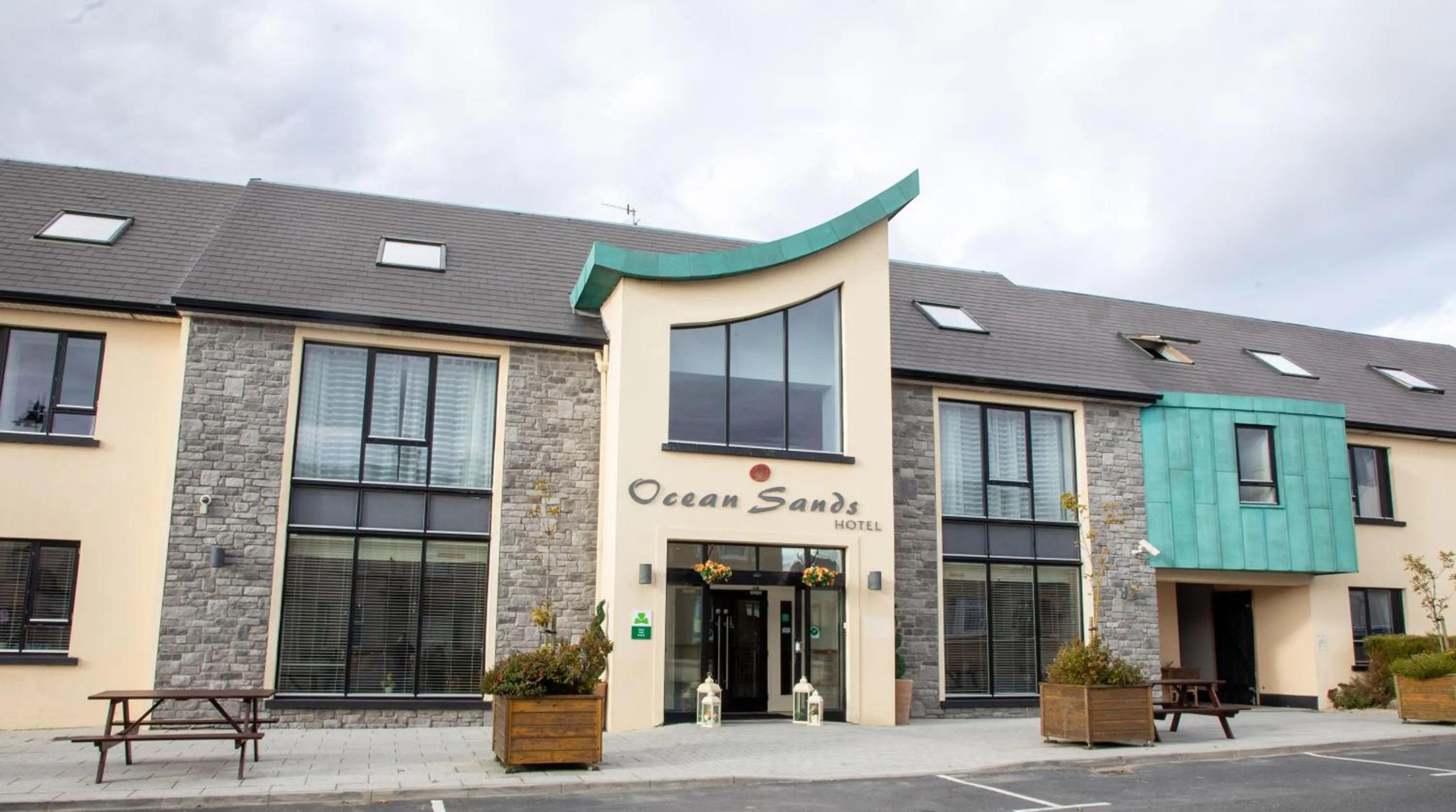 Property building in Ocean Sands Hotel & Spa