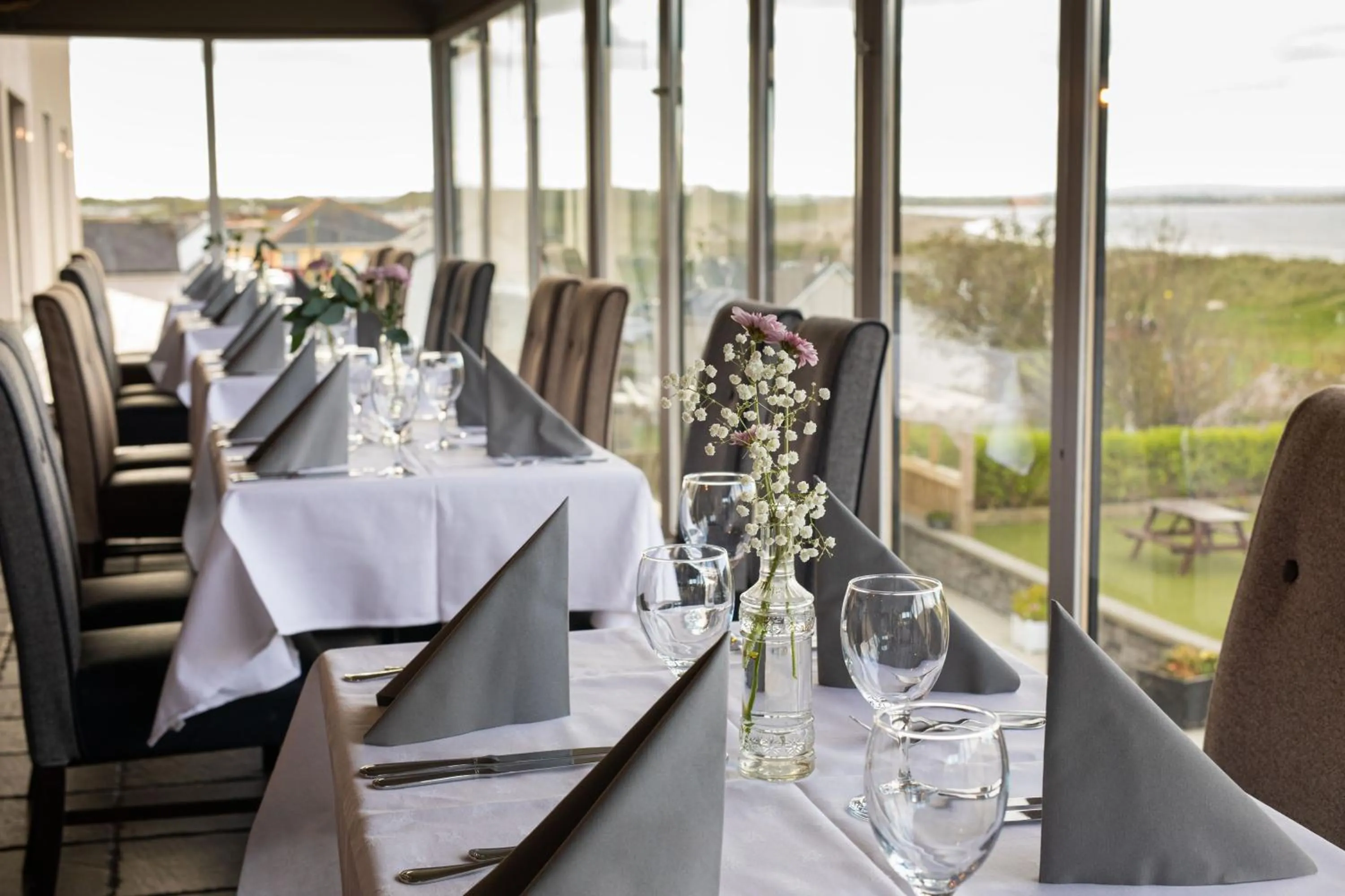 Restaurant/places to eat in Ocean Sands Hotel & Spa