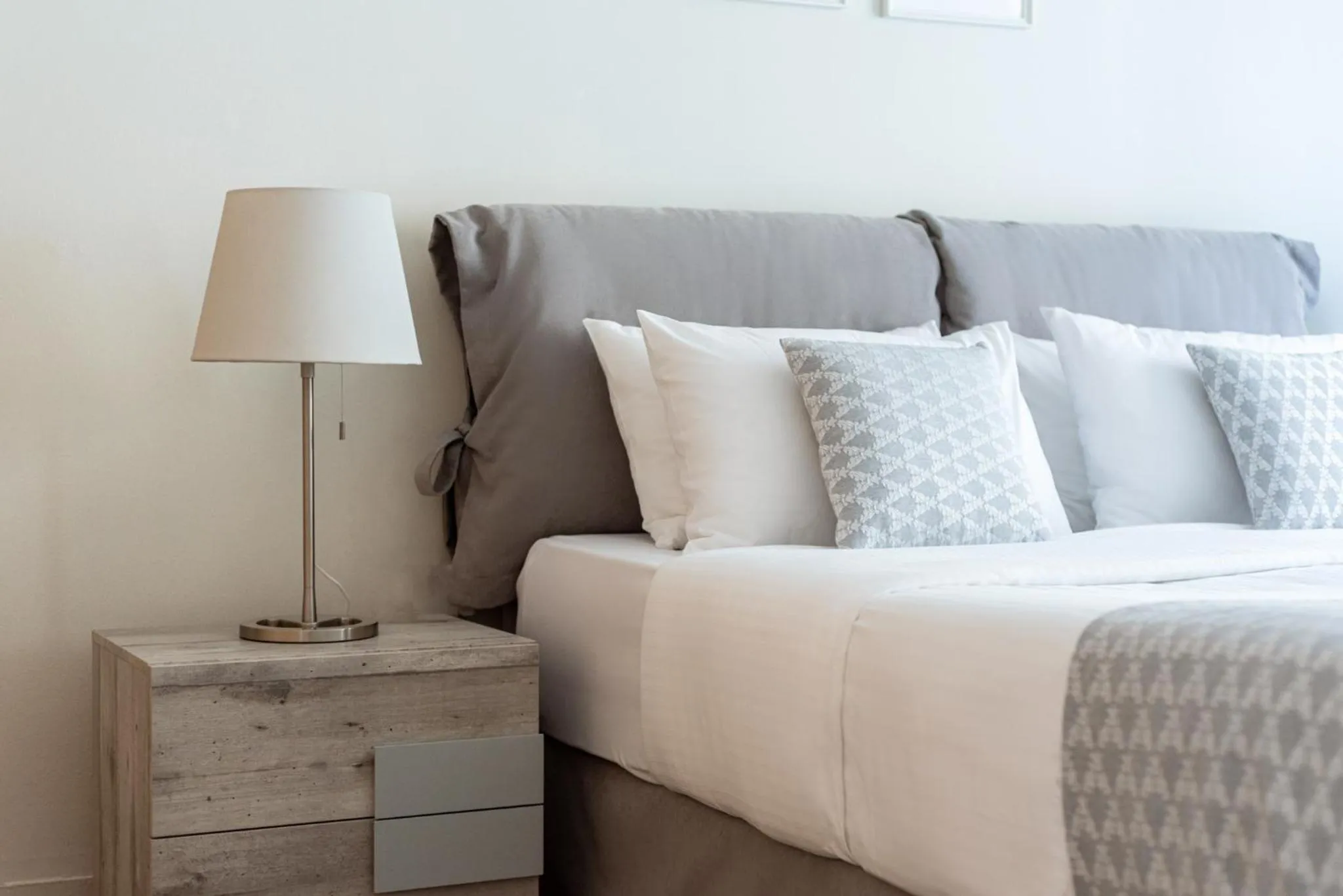 Bed in Syntagma Spotlight Residence