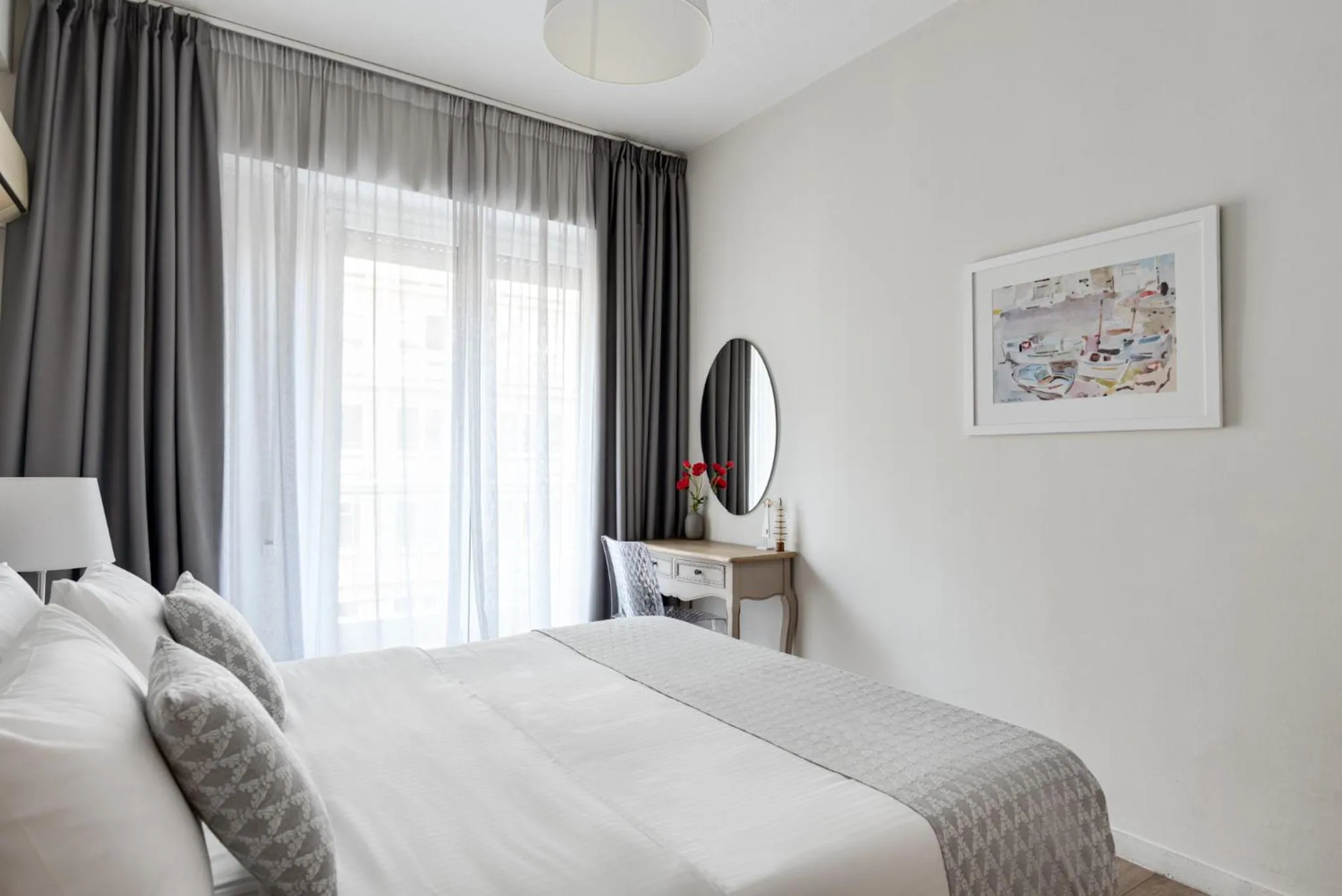 Bed in Syntagma Spotlight Residence