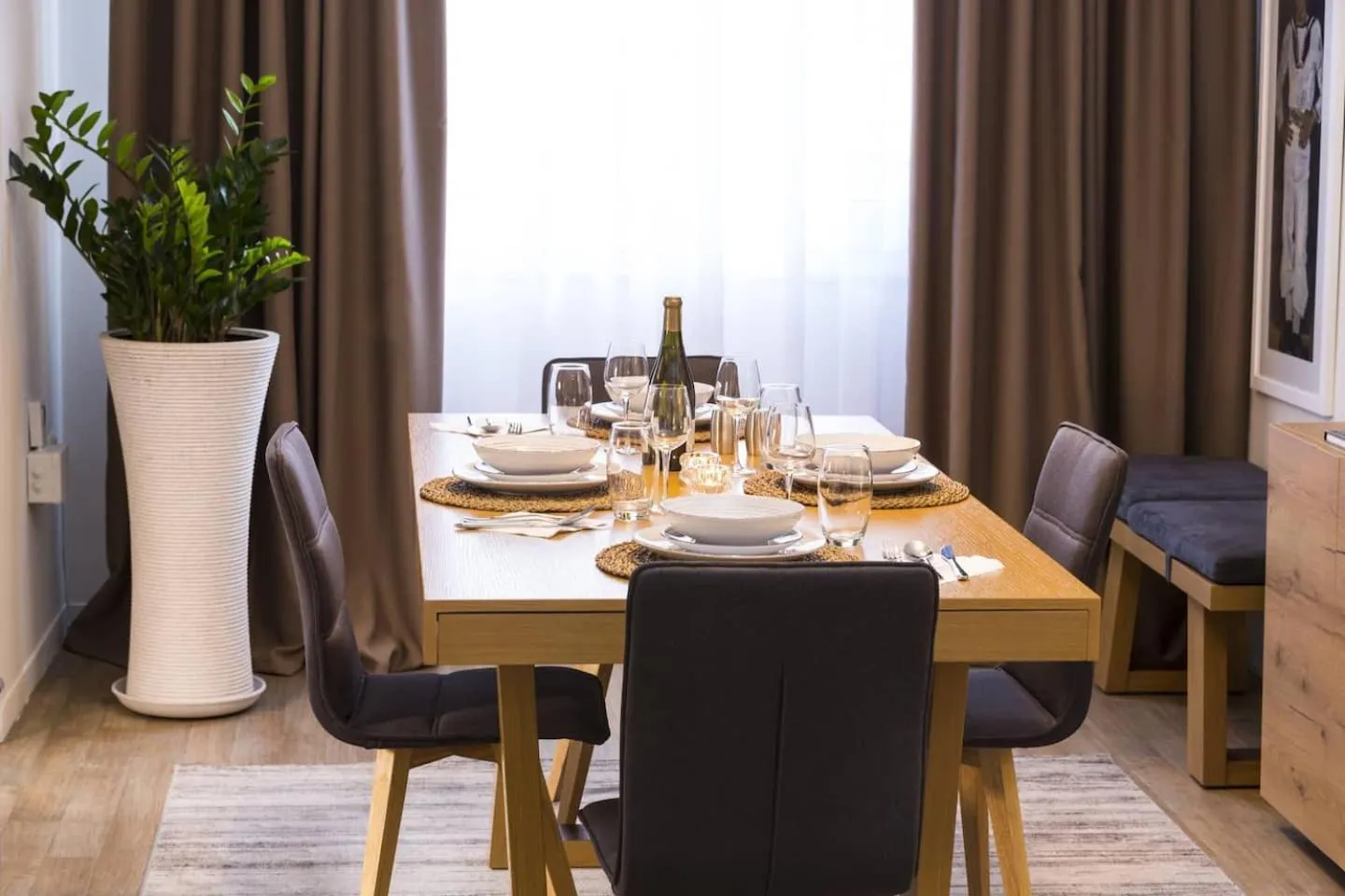 Dining area in Syntagma Spotlight Residence