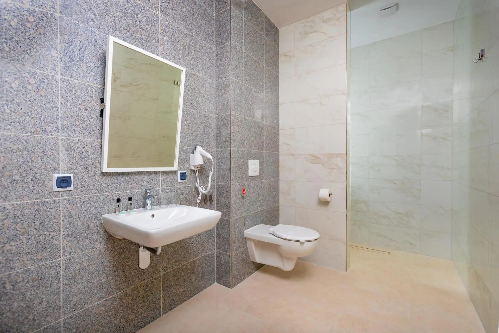 Bathroom in Akacja Medical Resort