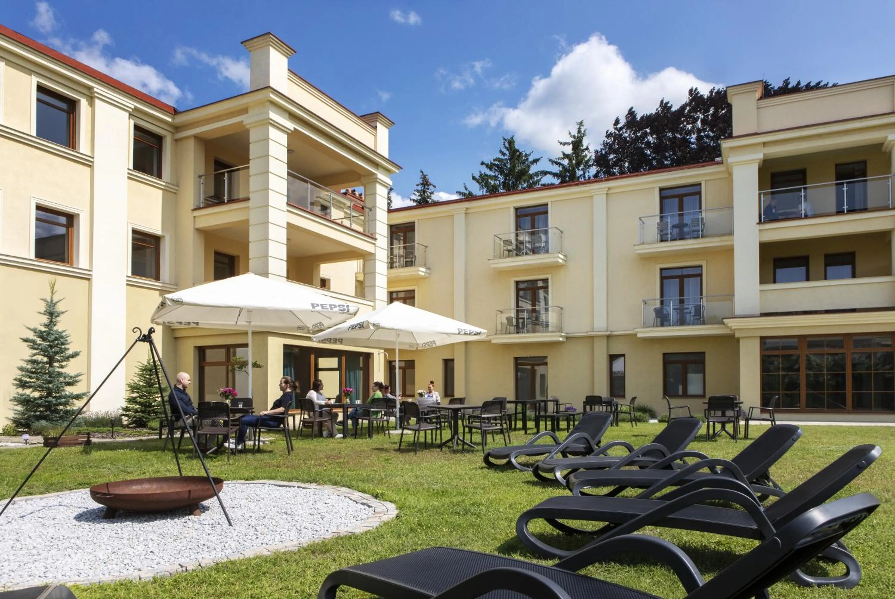 Area and facilities in Akacja Medical Resort