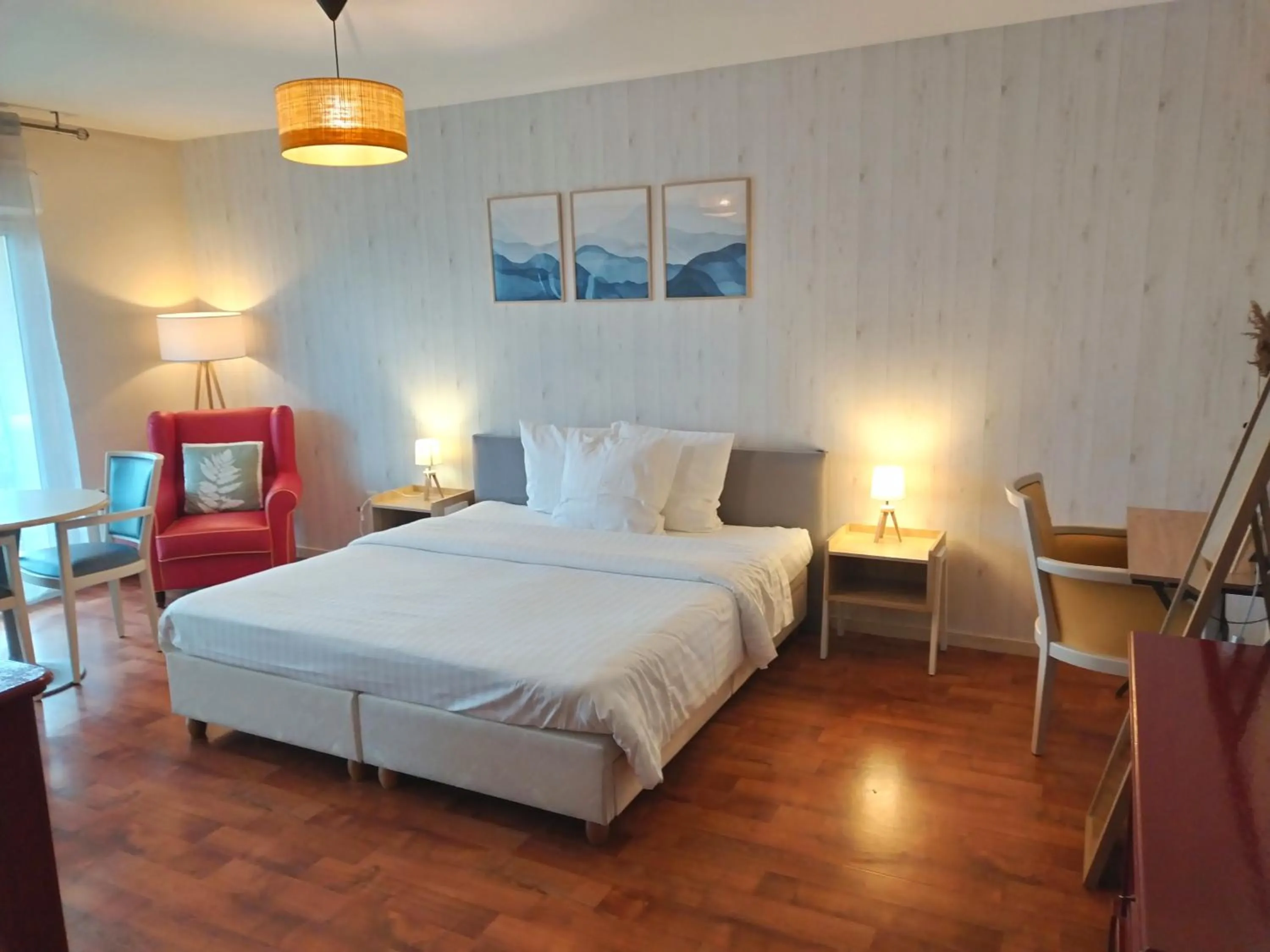 Bedroom, Bed in Résidence Carouge Appart Hôtel