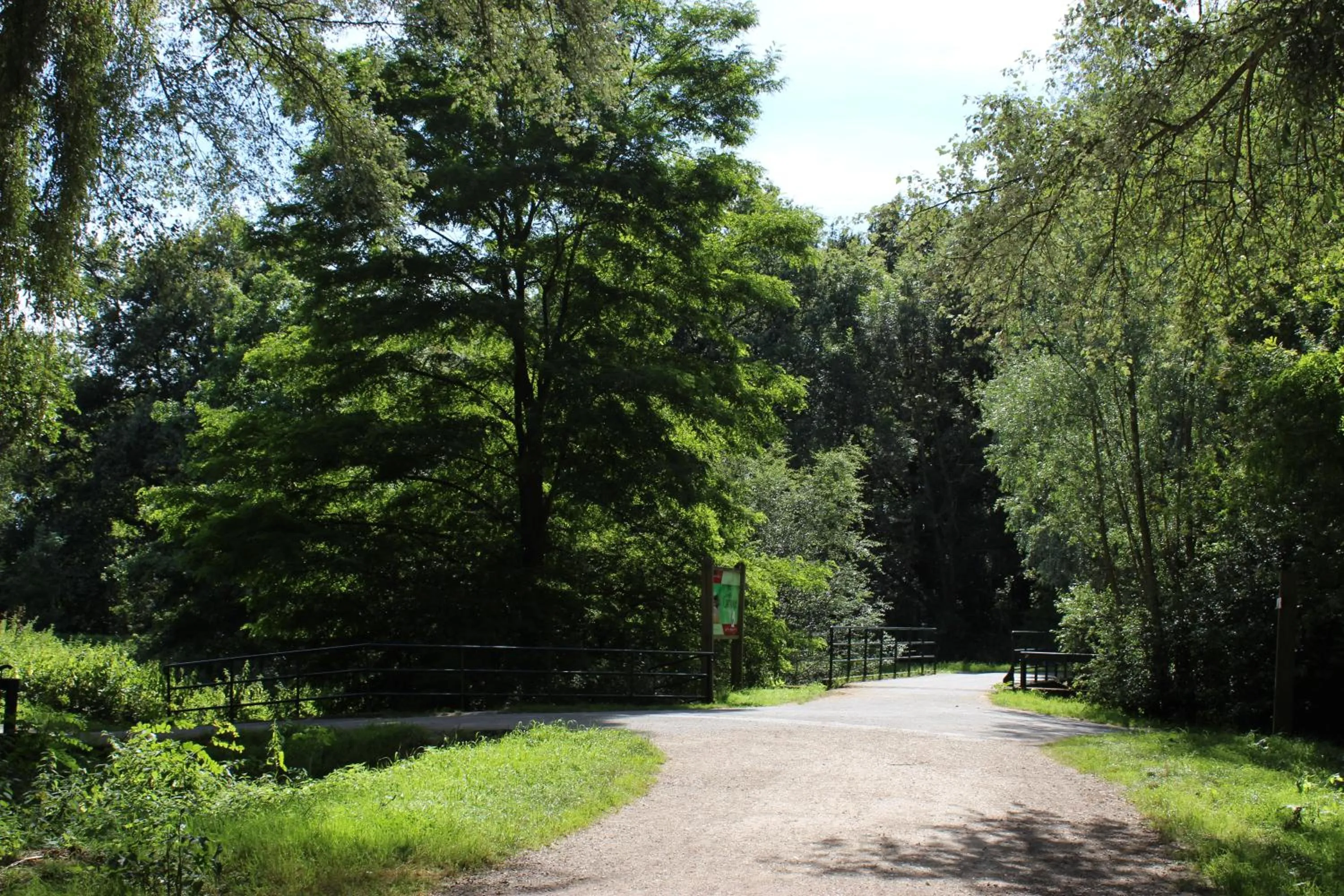 Nearby landmark in Résidence Carouge Appart Hôtel