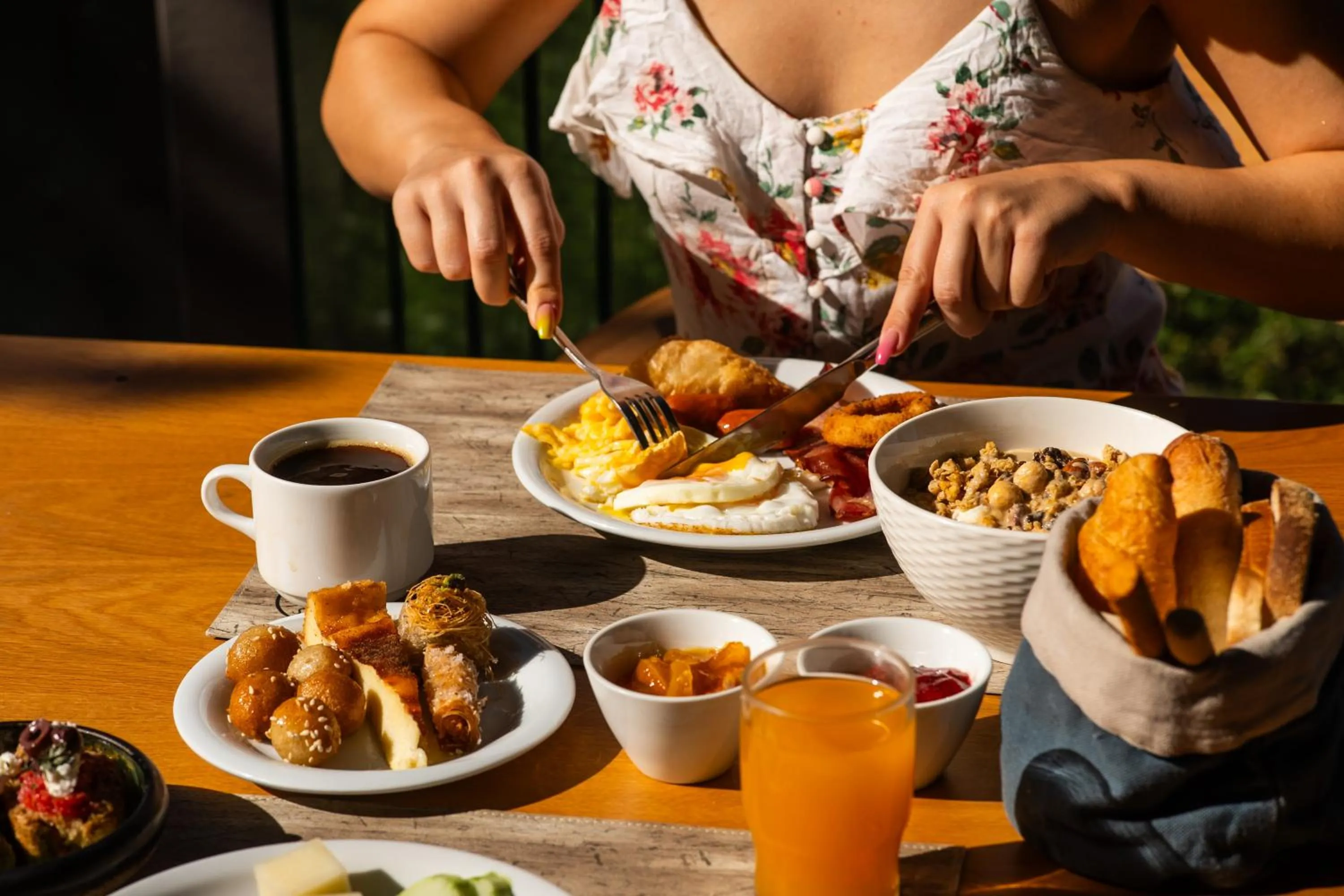 Breakfast in Royal Sun