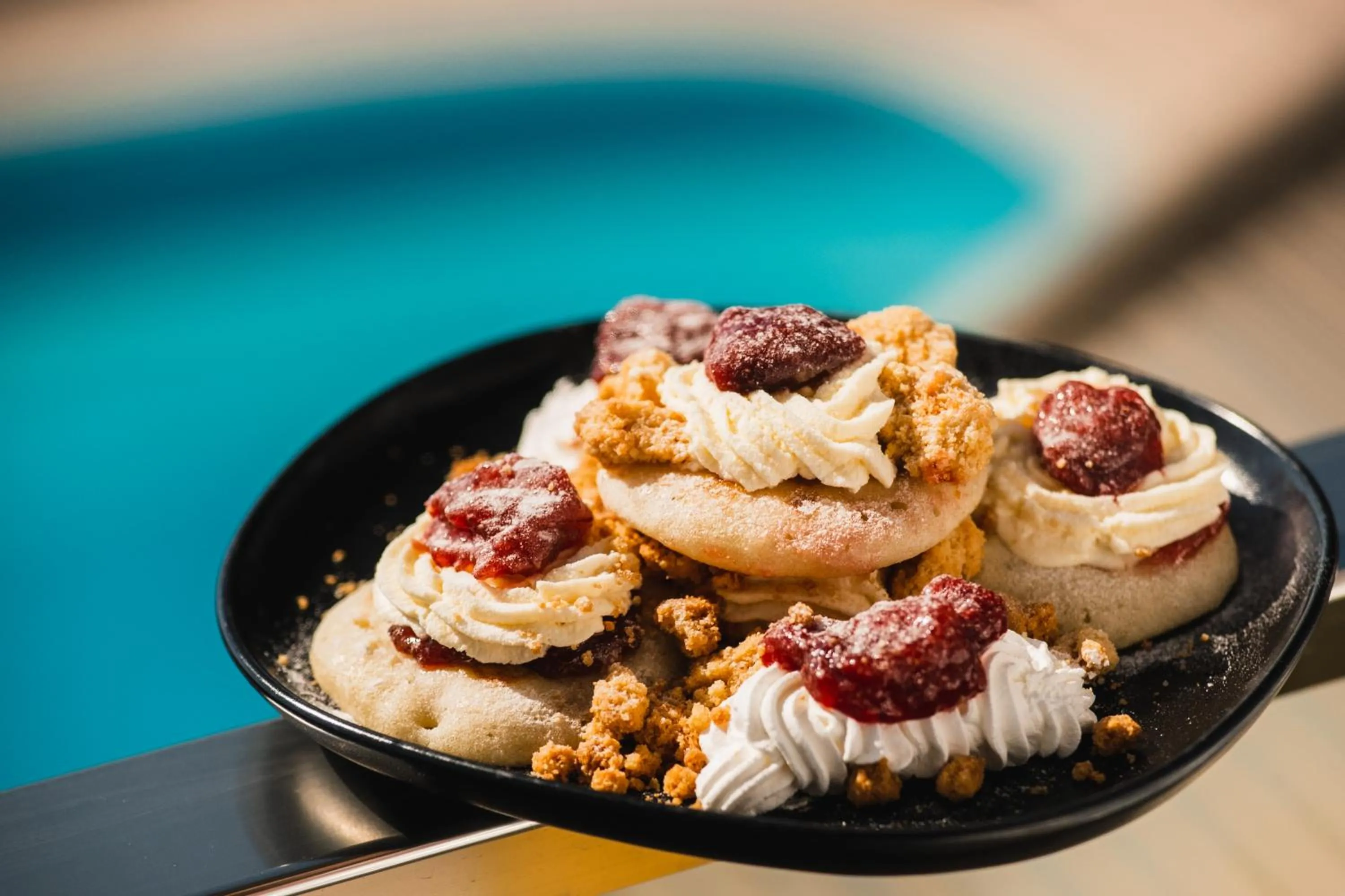 Restaurant/places to eat in Royal Sun