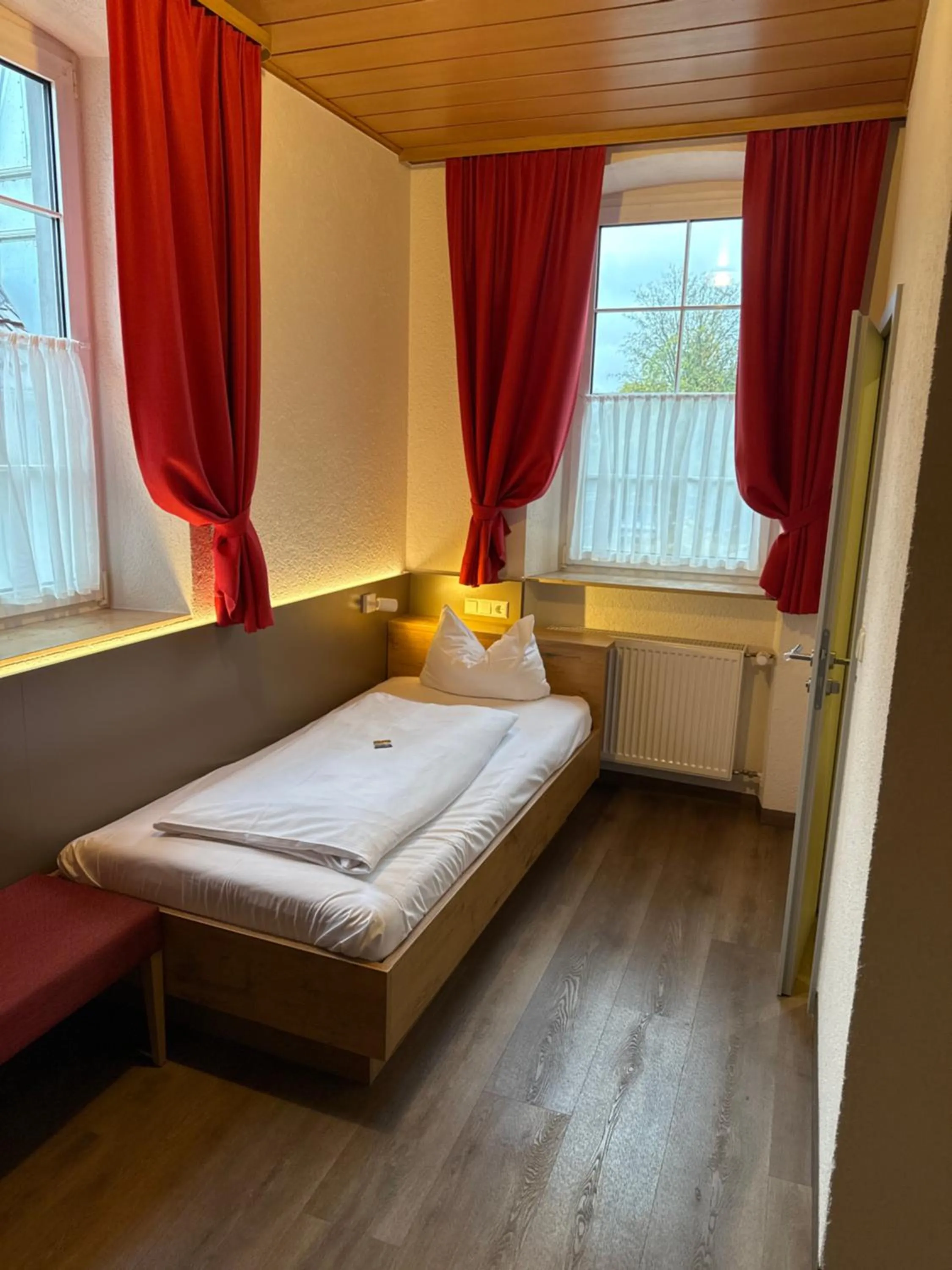 Bed in Hotel und Wirtshaus Löwen