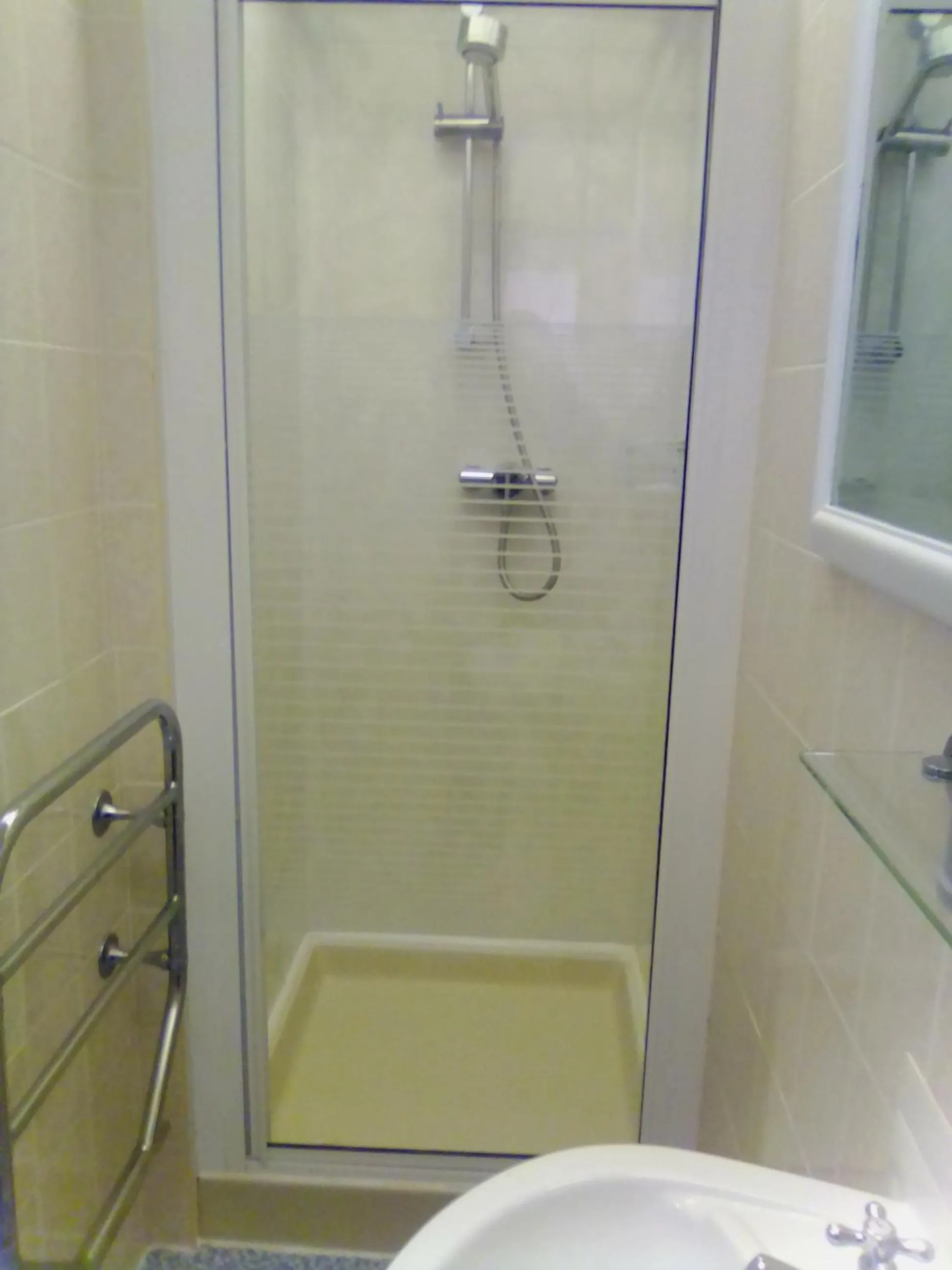 Bathroom in The braeside families and couples